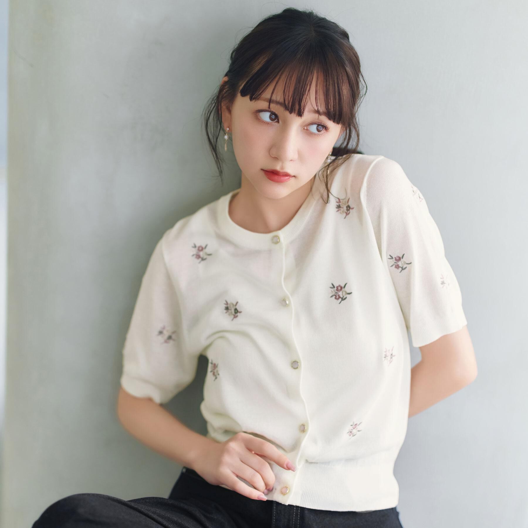 index「フラワー刺繍カーディガン【洗濯機OK／抗ピル】」|カーディガン|