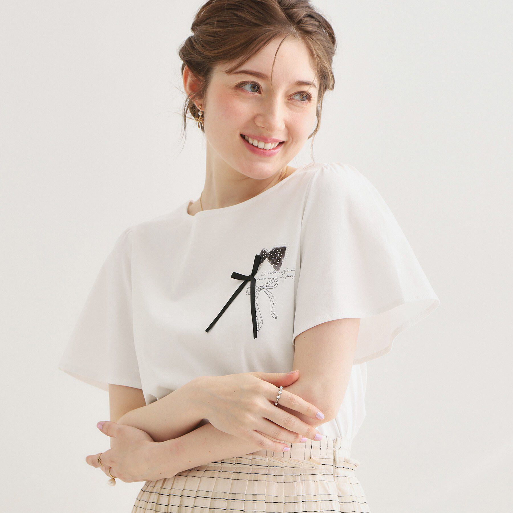 Couture broach「【接触冷感・UVカット・洗える】リボンプリントTシャツ」|Tシャツ・カットソー|