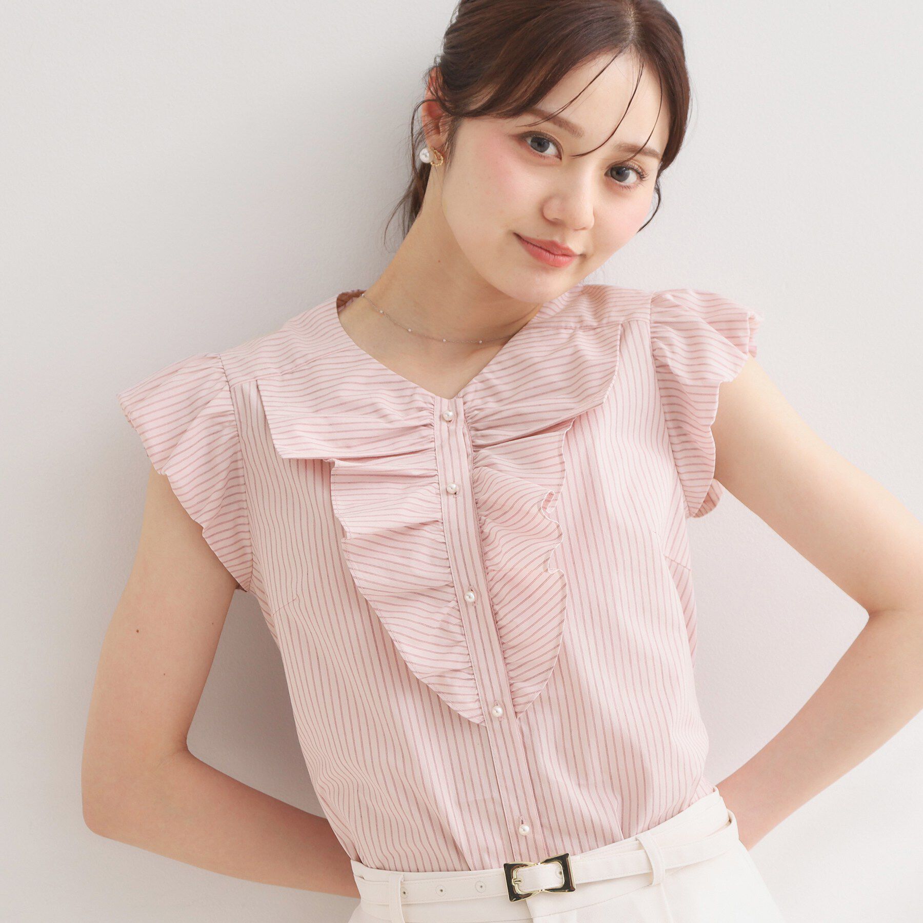 Couture broach「【洗える】リボン調フリル ストライプ ブラウス」|シャツ・ブラウス|ピンク(372)