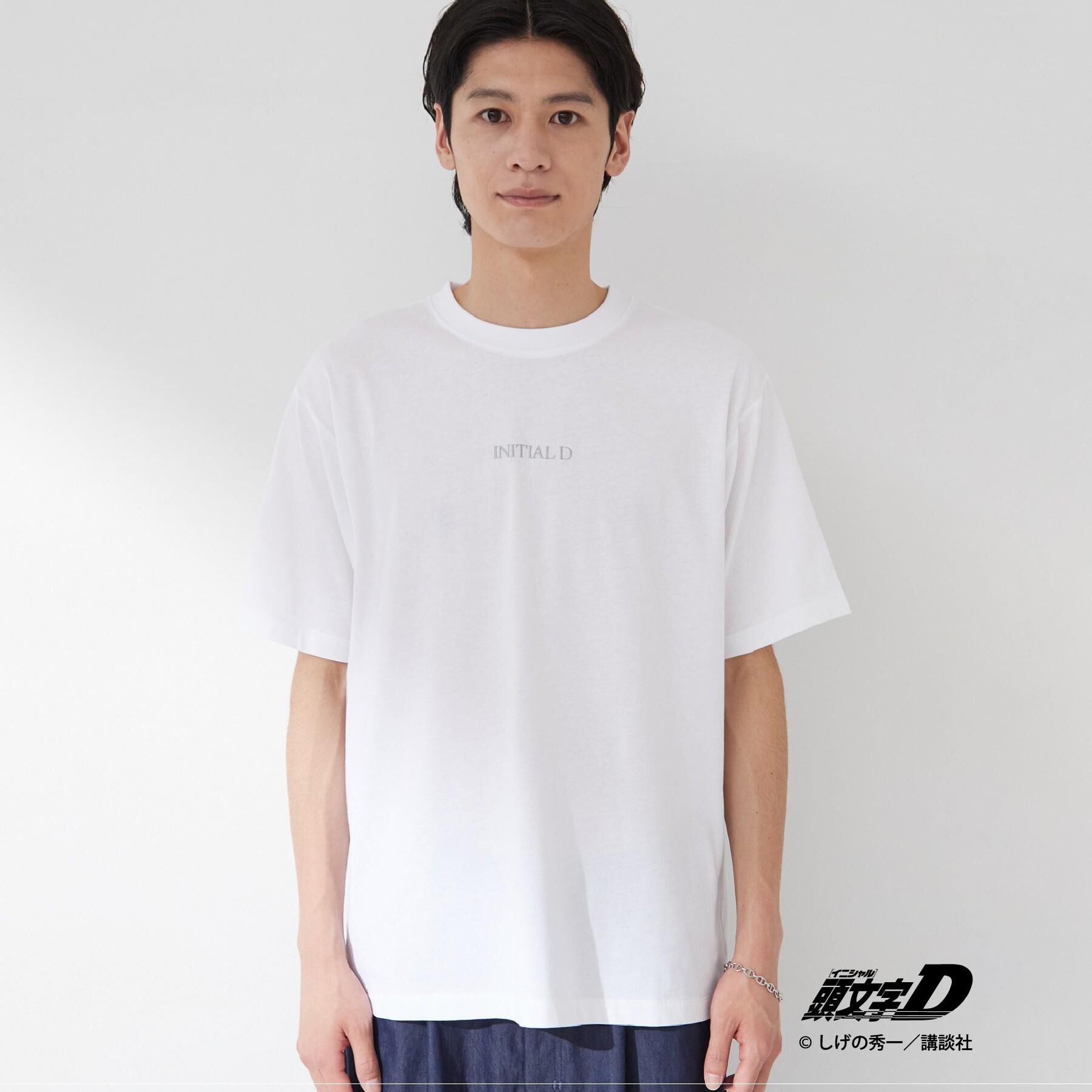 THE SHOP TK「頭文字D 別注 『フジワラ』 グラフィック半袖Tシャツ ステッカー＆チャーム付き」|Tシャツ・カットソー|