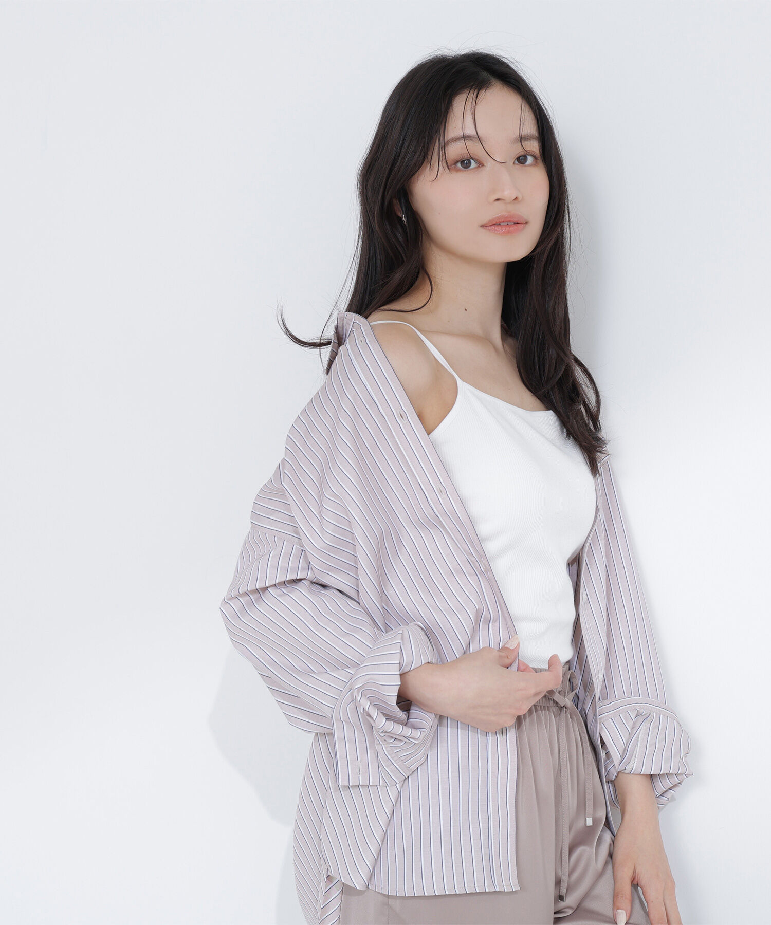  「カップ付インナーシリーズ バックシャンキャミソール」|Tシャツ・カットソー|オフホワイト1