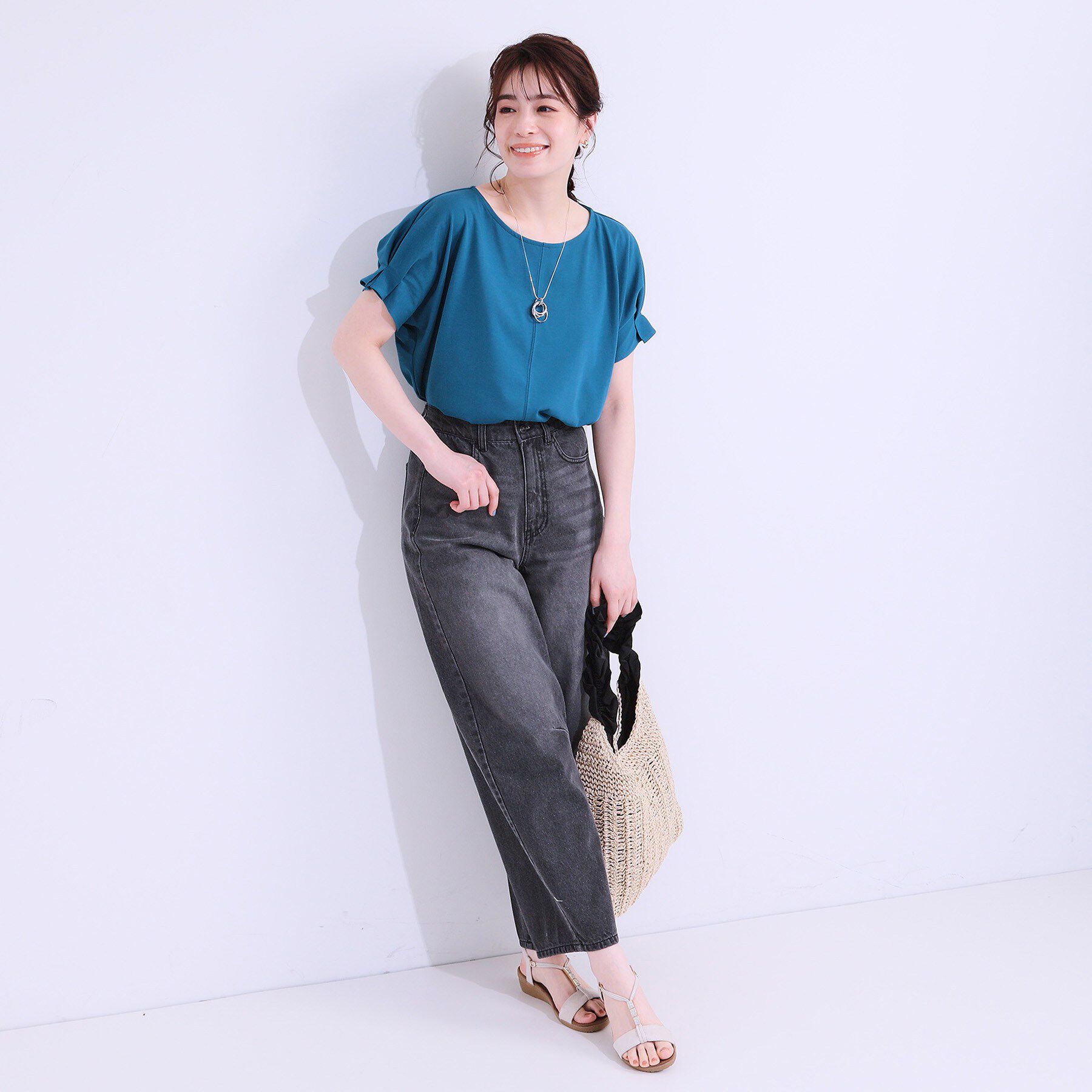 SHOO･LA･RUE「【S-LL/UV/プチプラ】お袖タックで好印象 デザインTシャツ」|Tシャツ・カットソー|
