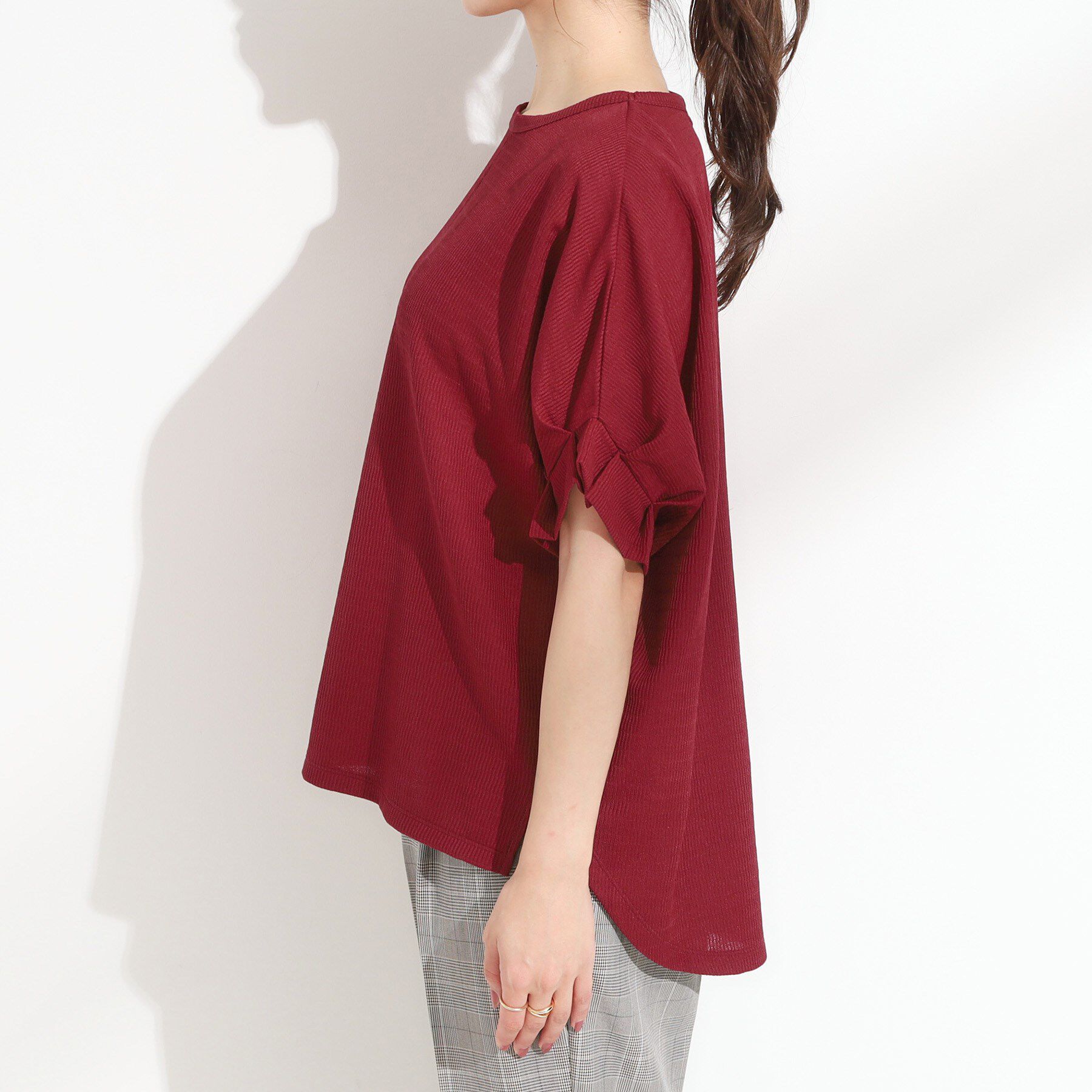 SHOO･LA･RUE「【洗える】お袖のタックがアクセント インせず着られる さらさらドルマントップス」|Tシャツ・カットソー|