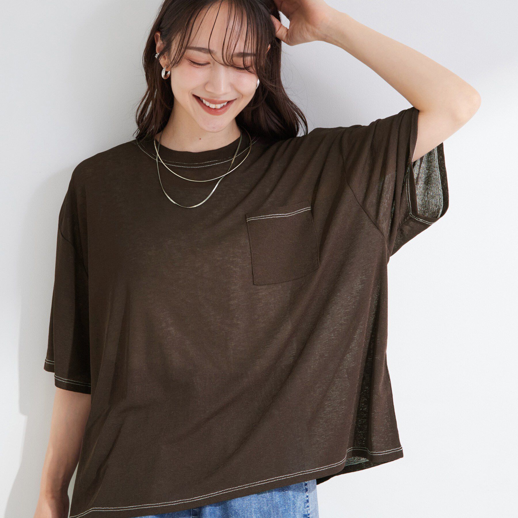 SHOO･LA･RUE「【S-LL/洗濯機可/体型カバー】ゆるっとこなれる 大人のシアースラブTシャツ」|Tシャツ・カットソー|ブラウン(043)