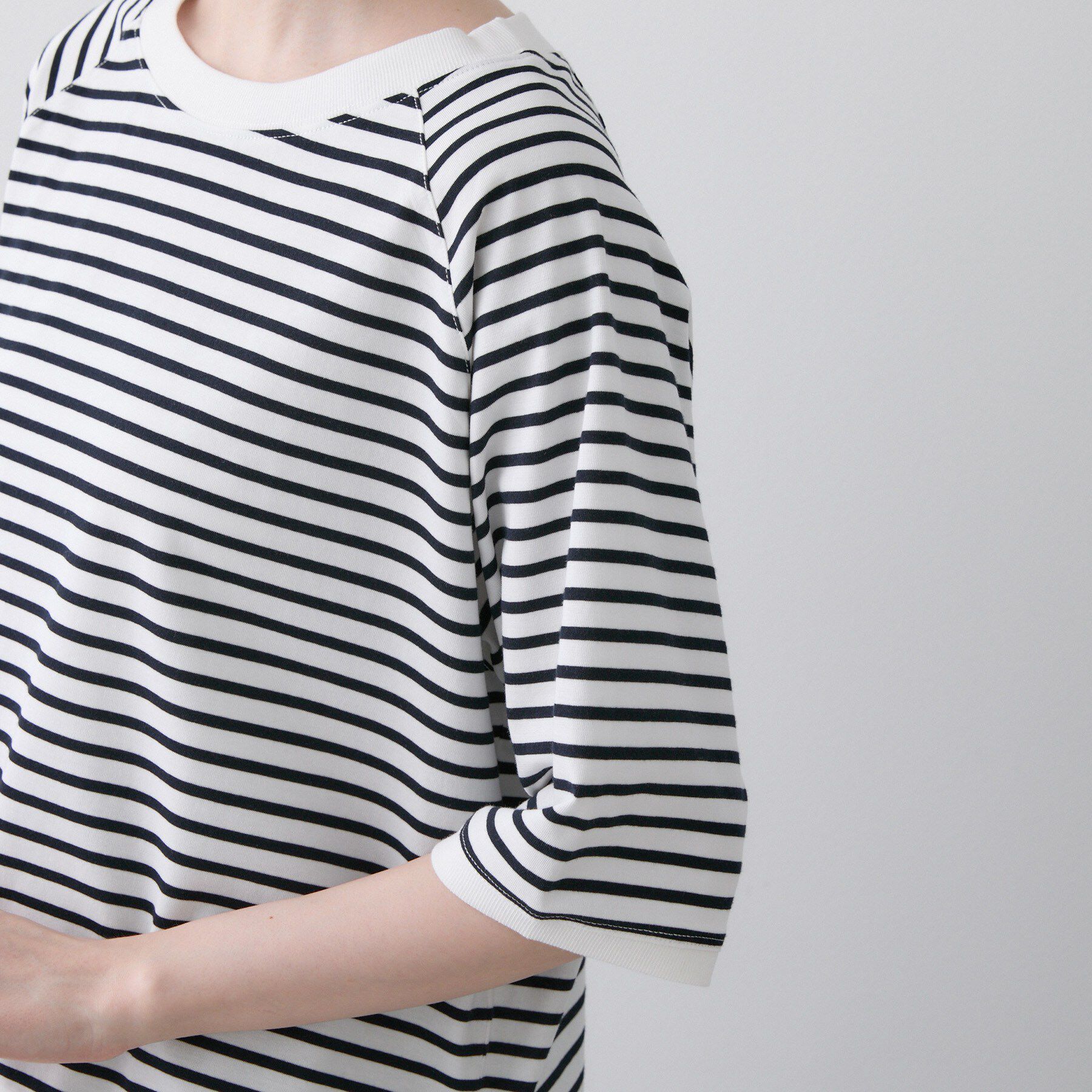 Dessin「【UVカット/接触冷感】フォルムカットソー5分袖」|Tシャツ・カットソー|