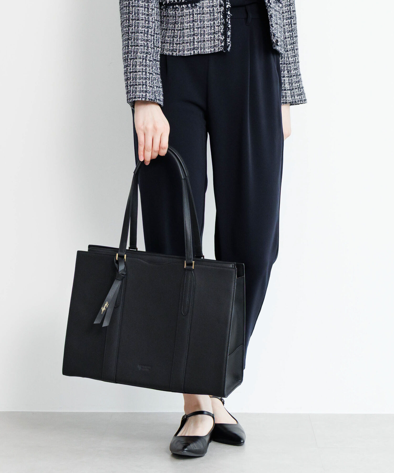 Jewelna Rose「本革 トートバッグ Jewelna Rose フィンリー レザートート A4/13.3インチPC収納 65591」|トートバッグ|