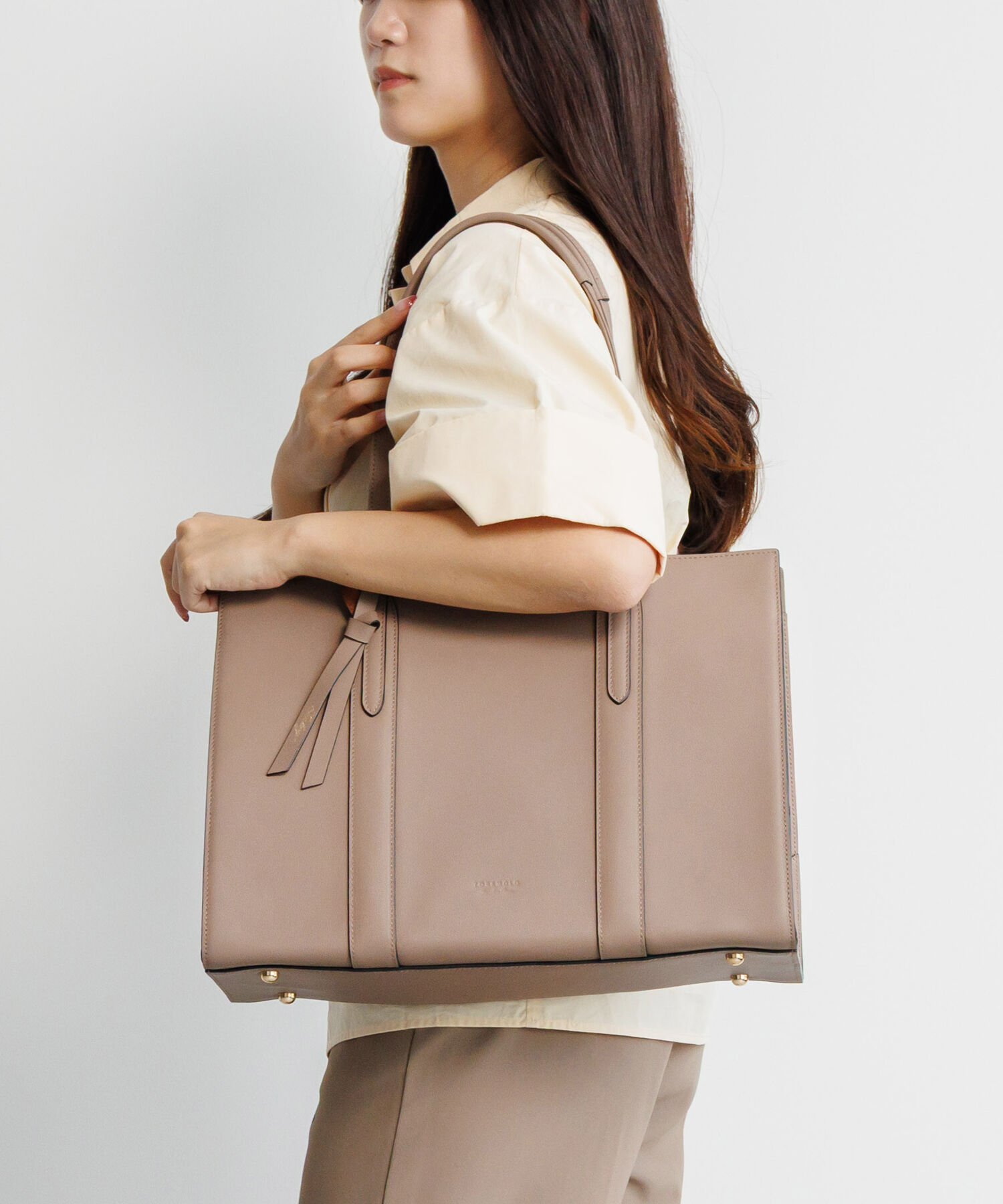 Jewelna Rose「本革 トートバッグ Jewelna Rose フィンリー レザートート A4/13.3インチPC収納 65591」|トートバッグ|