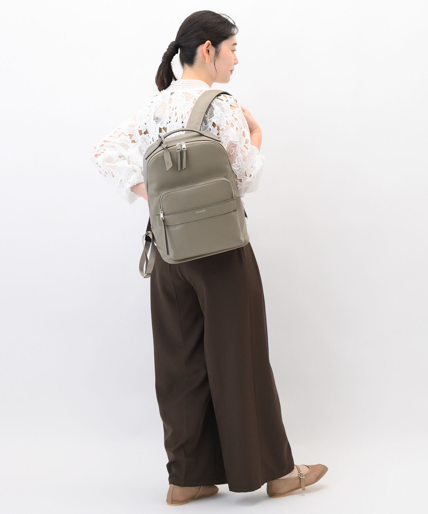W&.Day/Night「W&.Day/Night ティルカ ラウンドリュック A4サイズ 14.0インチPC収納 19182」|リュック|
