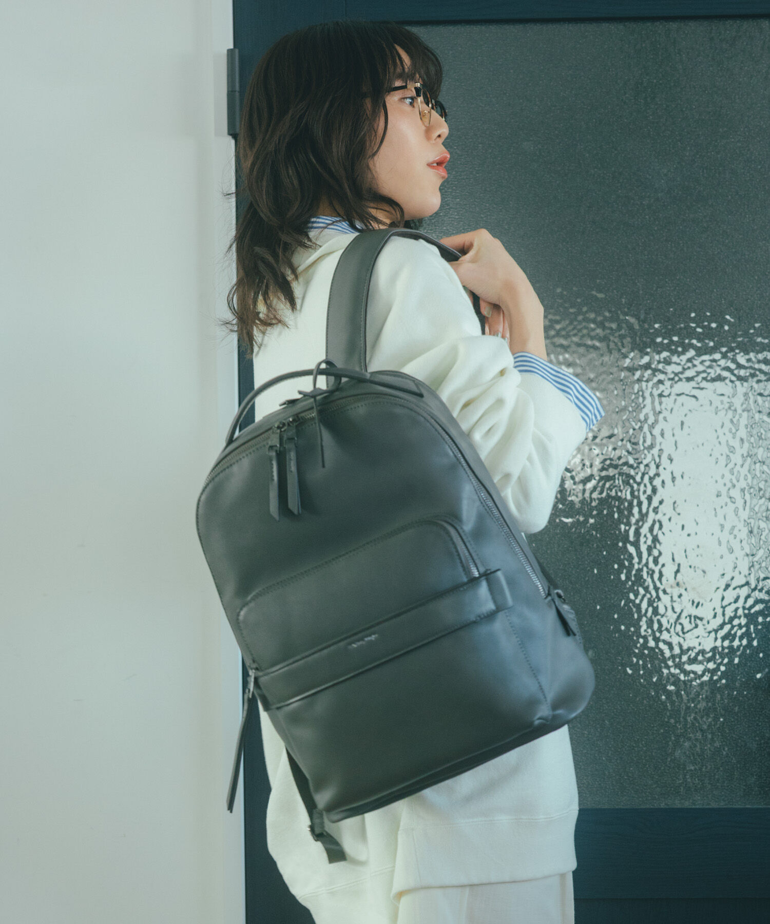 W&.Day/Night「W&.Day/Night ティルカ ラウンドリュック A4サイズ 14.0インチPC収納 19182」|リュック|