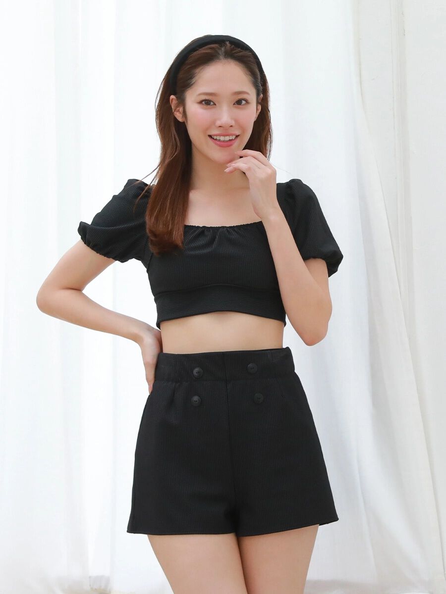 PEAK&PINE「無地ボタン付きAラインハイウエストショートパンツ」|ショーツ|ブラック