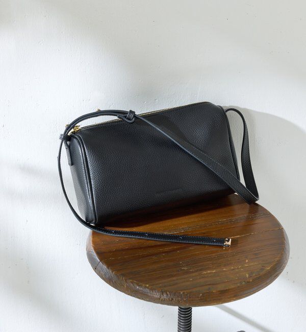  「【牛革/２WAY/500mlペットボトル】シュリンクリンオーバルショルダーバッグ」|トートバッグ|