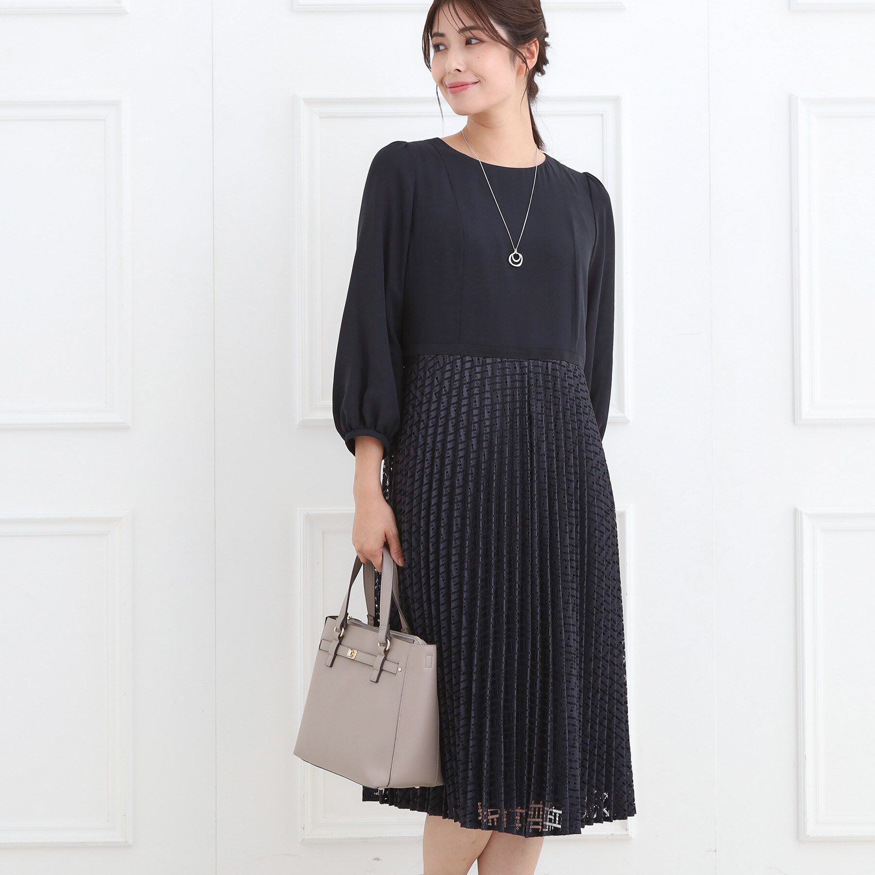 Reflect「【SS-4Lサイズ】シフォン&times;幾何柄レースプリーツワンピース」|ワンピース|