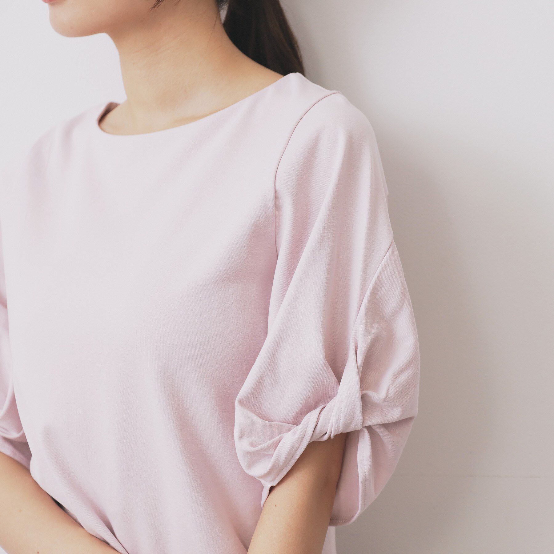 index「パフスリーブツイストタックトップス【洗濯機可／接触冷感／UVケア】」|Tシャツ・カットソー|