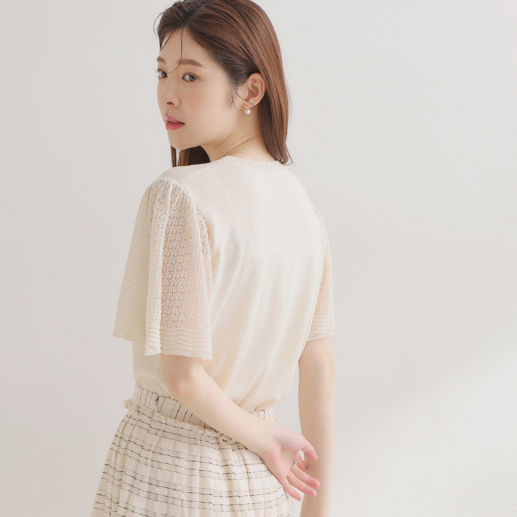 Couture broach「【アンサンブル可・UVカット・アンチピリング】透かしフレアー袖ニット」|ニット・セーター|