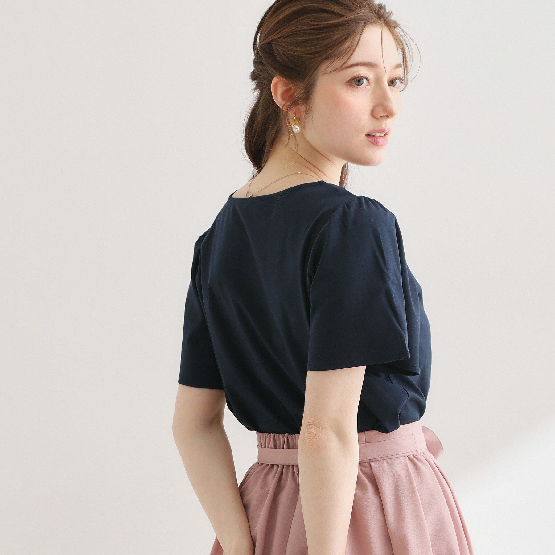 Couture broach「【接触冷感・UVカット・洗える】リボンプリントTシャツ」|Tシャツ・カットソー|