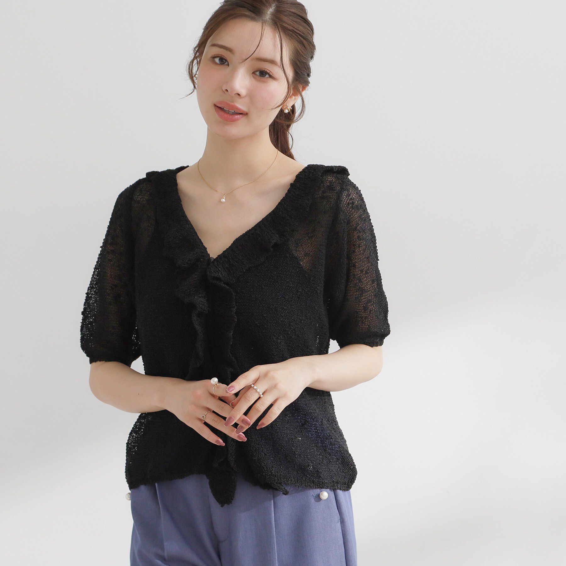 Couture broach「フリルVネックニットカーディガン」|カーディガン|