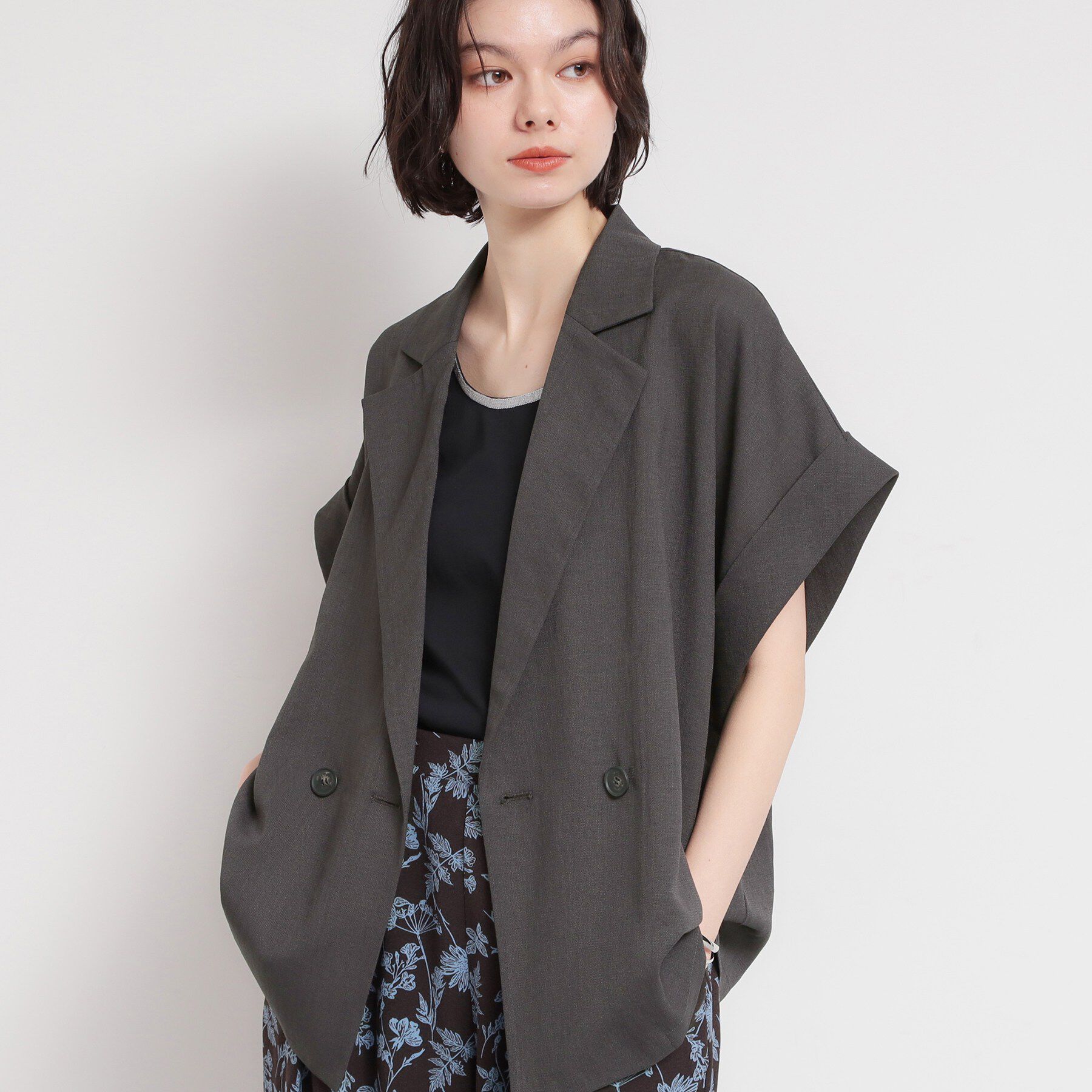 THE SHOP TK「【夏の通勤スタイルに】涼やかな着心地 麻調ダブルブレストジャケット」|テーラードジャケット|スミクロ(018)