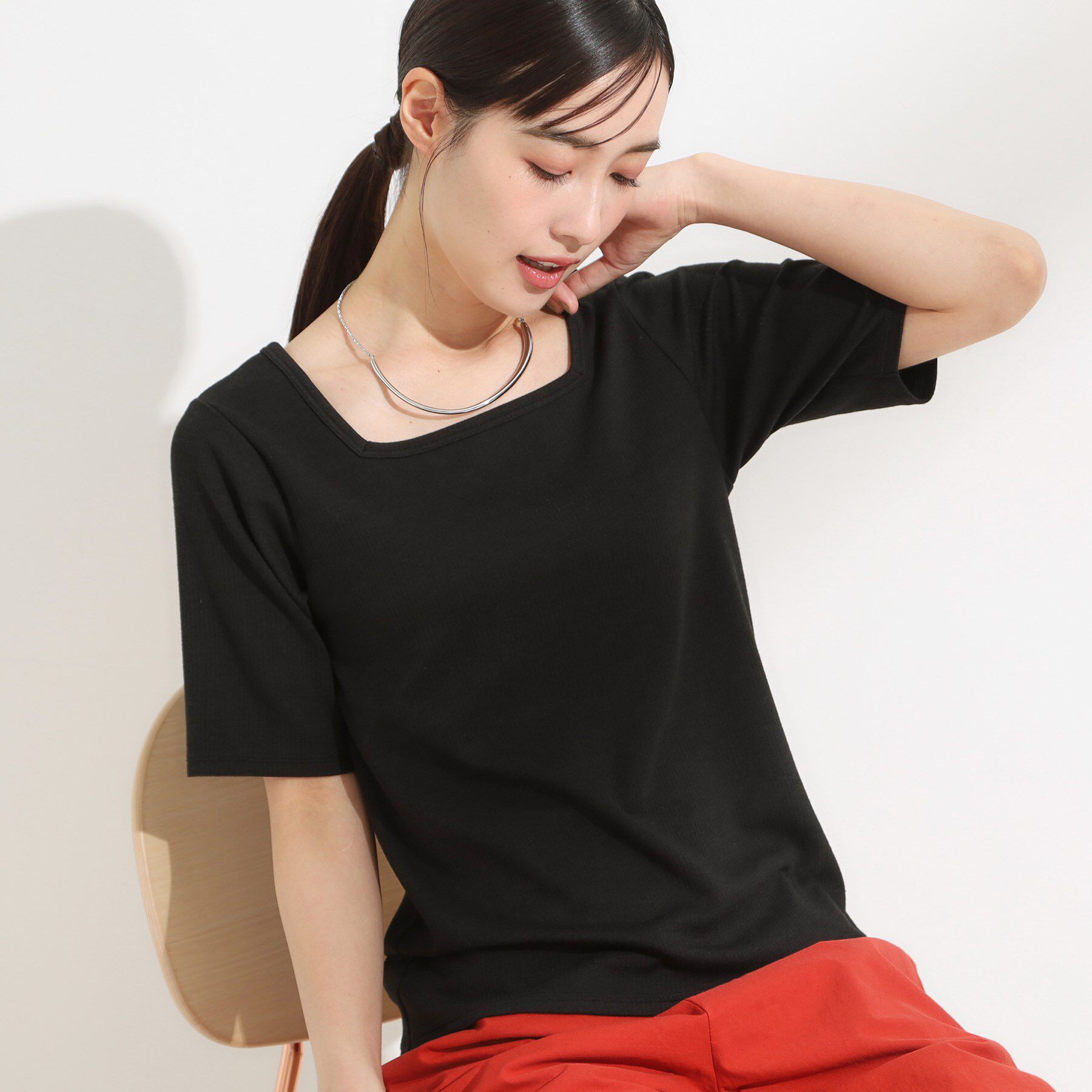 SHOO･LA･RUE「【S-LL/ひんやり/前後2WAY】シンプルだから使いやすい テレコTシャツ」|Tシャツ・カットソー|ブラック(019)