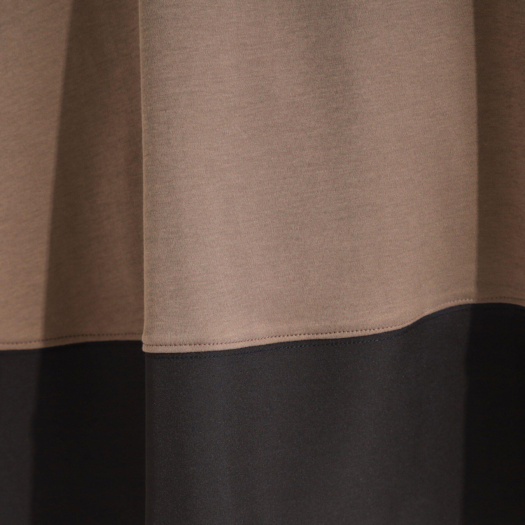 SHOO･LA･RUE「【ひんやり/UV/抗菌防臭】体型カバーも叶う 裾切り替えAライントップス」|Tシャツ・カットソー|