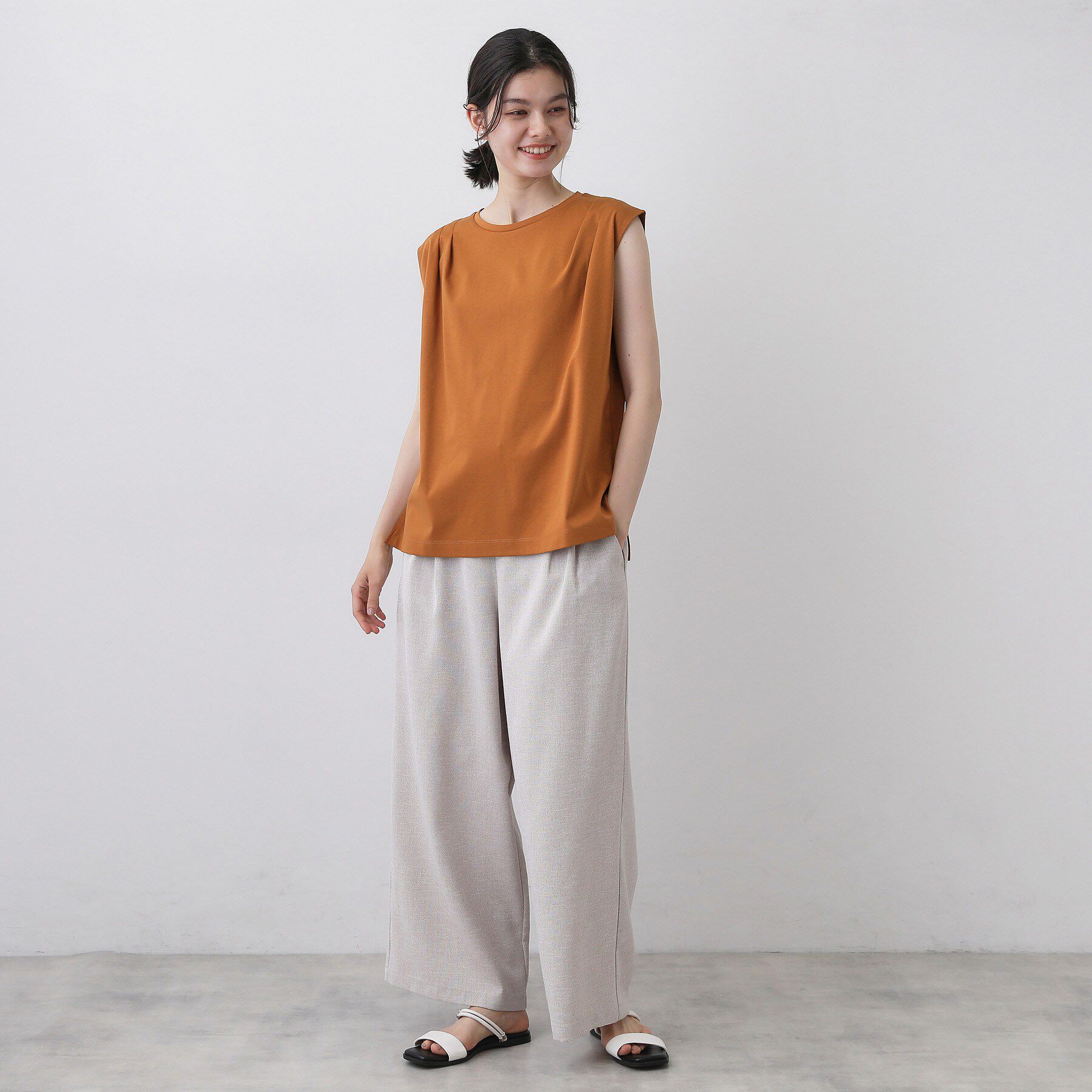 Dessin「【接触冷感/UVカット】美光沢ノースリーブカットソー」|Tシャツ・カットソー|