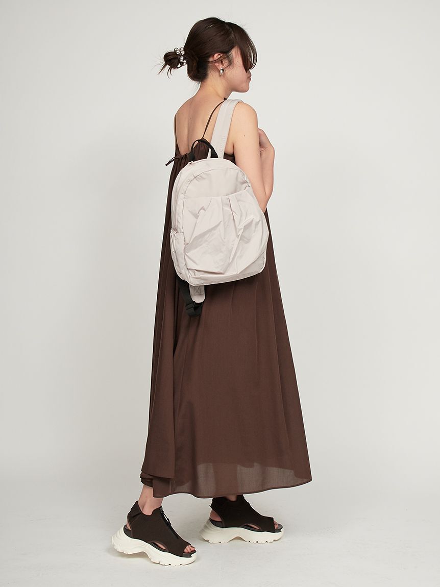 emmi atelier「【ONLINE限定カラー】eco 撥水ミニギャザーボディーバックパック」|リュック|