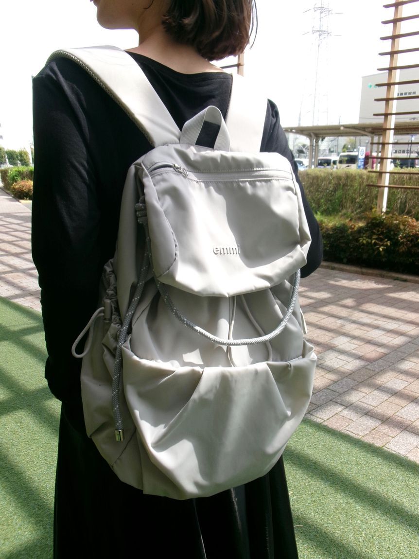 emmi atelier「【ONLINE限定カラーあり】マルチユースバックパック」|リュック|