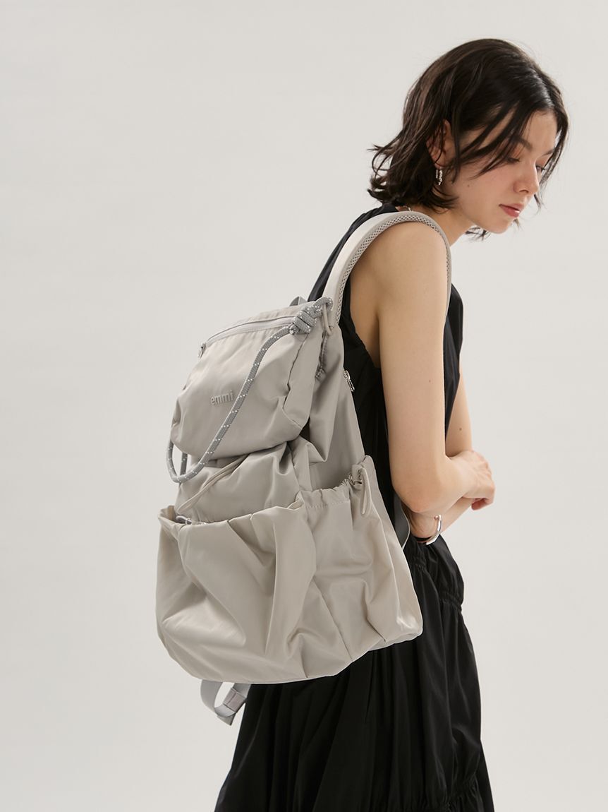 emmi atelier「【ONLINE限定カラーあり】マルチユースバックパック」|リュック|