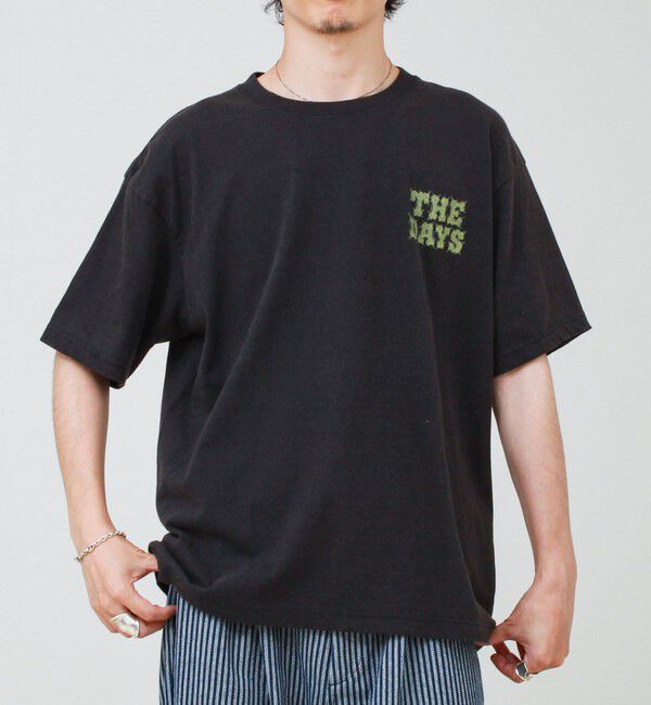 GLOSTER「【THE DAYS/ザ デイ】HIGE MOJI ROMAJI TEE 髭文字 Tシャツ」|Tシャツ・カットソー|