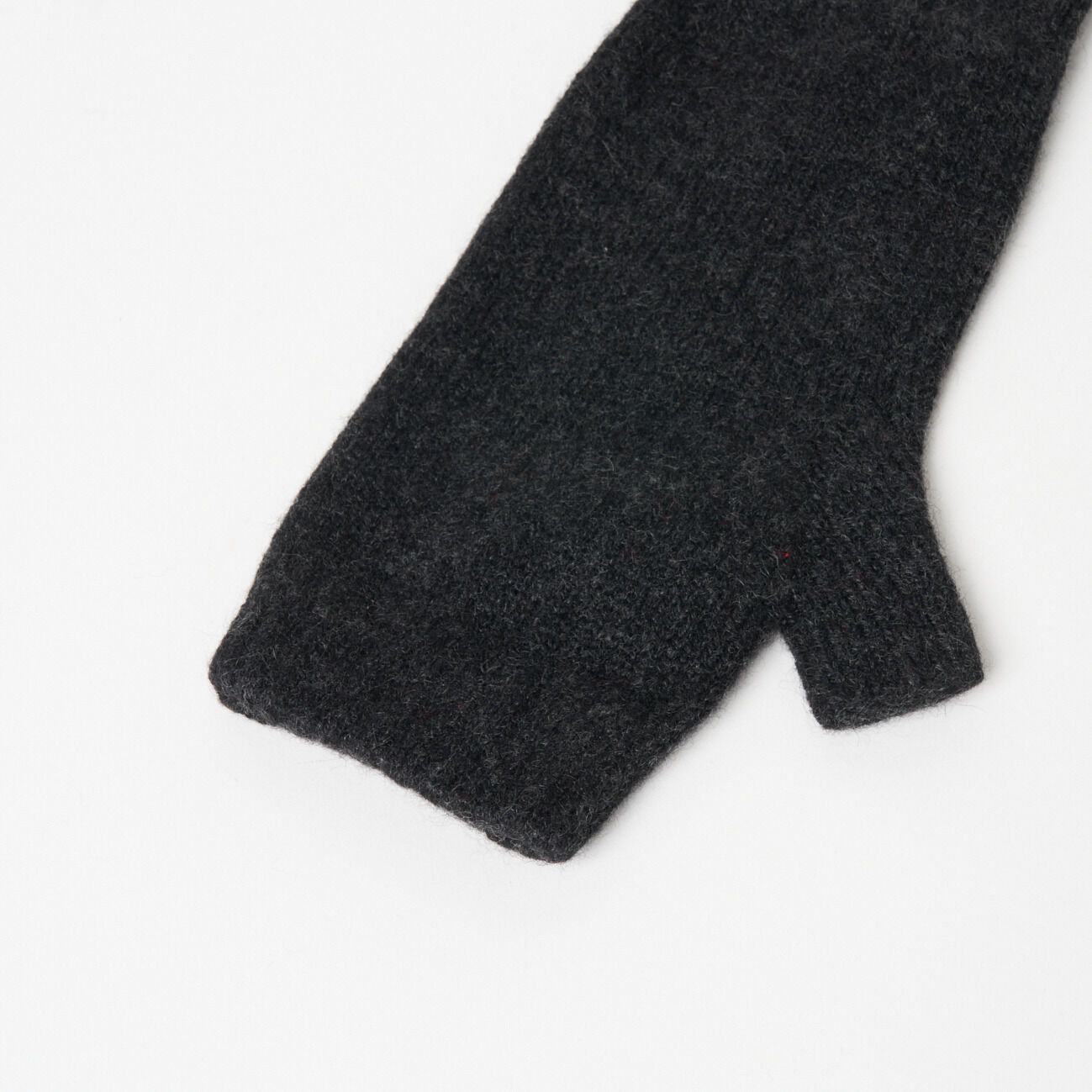  「WILLIAM BRUNTON ARAN WRIST WARMER」|手袋|