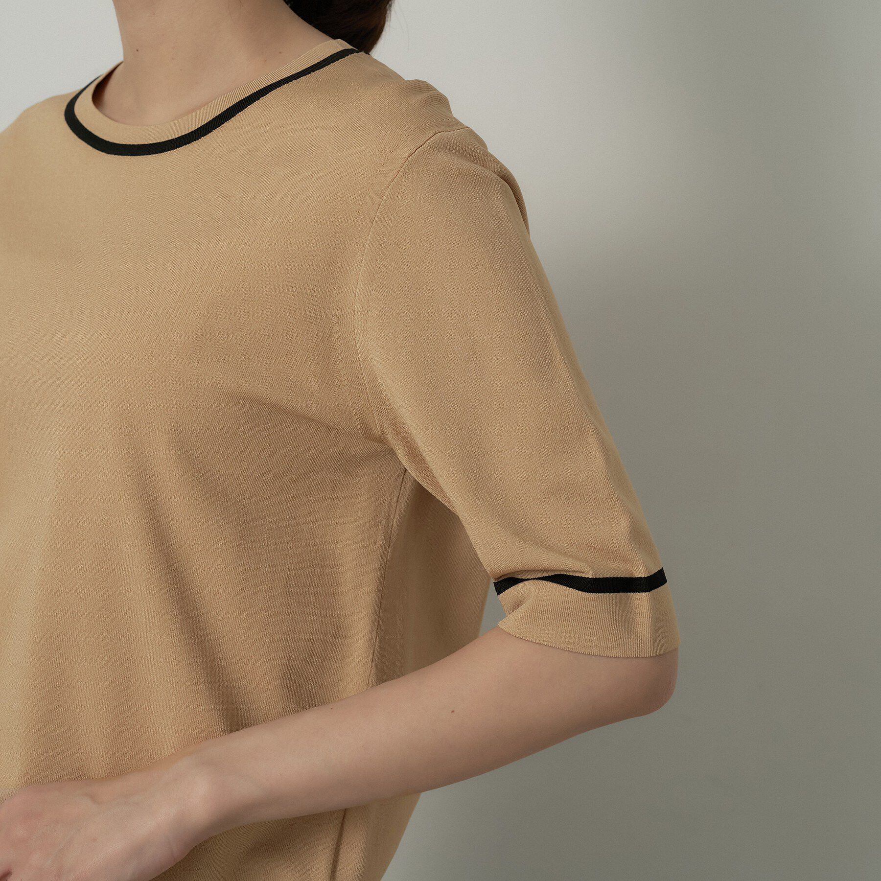 UNTITLED「【アンサンブル可/上品な清涼感】コンパクト5分袖ニット」|ニット・セーター|