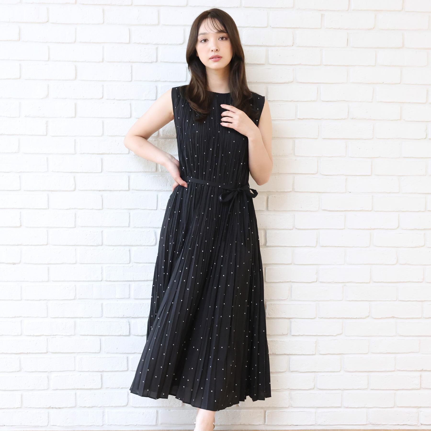DRESSTERIOR「【ウォッシャブル/2WAYシルエット】ノースリーブプリーツワンピース」|ワンピース|