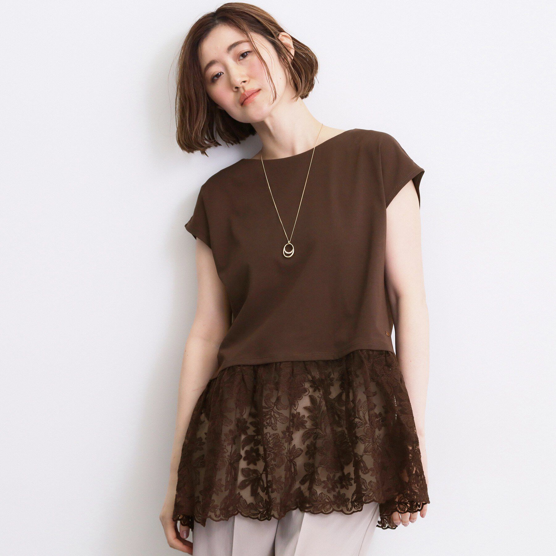 grove「【体型カバー】刺繍チュールレースドッキングカットソー」|Tシャツ・カットソー|ブラウン(044)