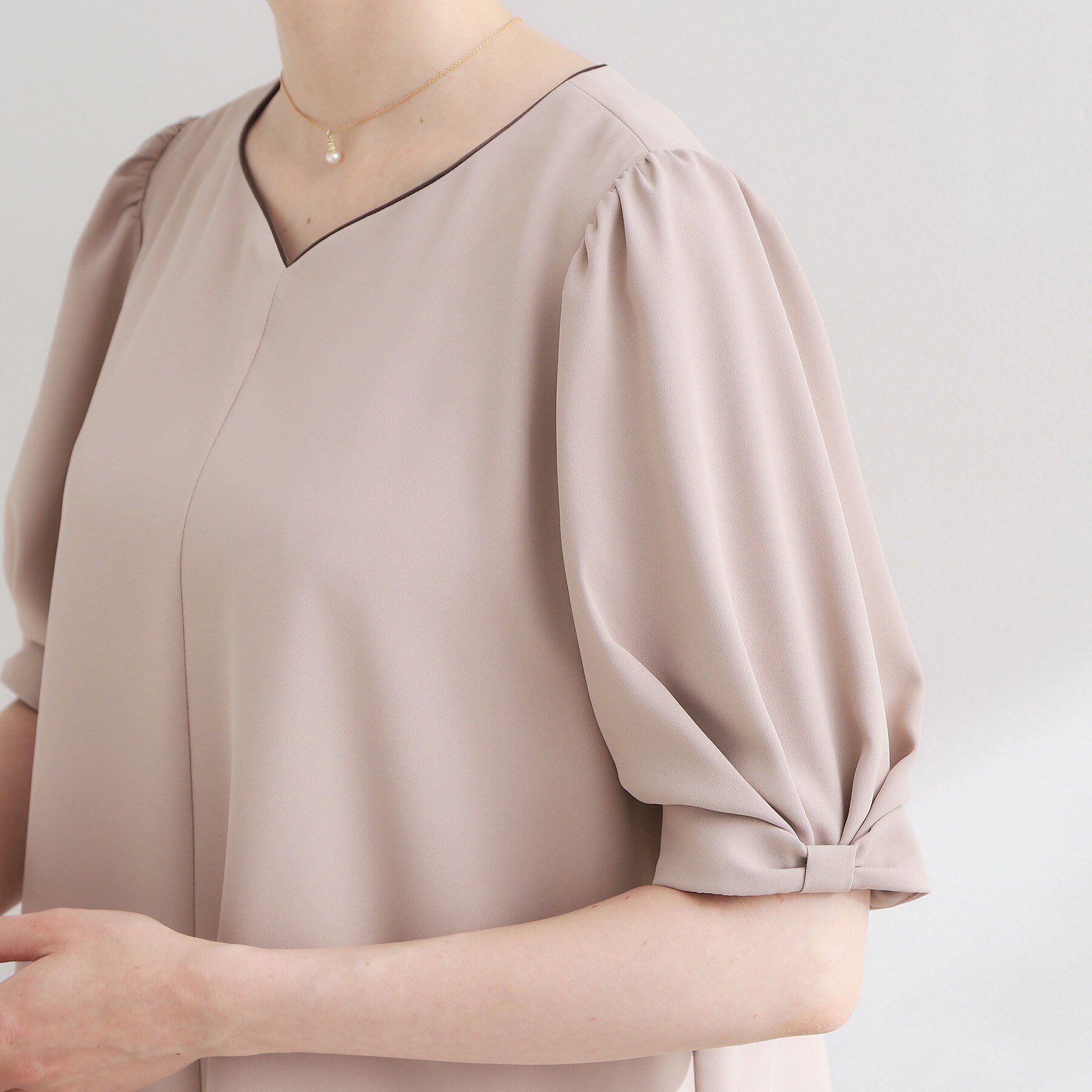 Couture broach「【洗える】袖リボンデザイン ハートネック ブラウス」|シャツ・ブラウス|