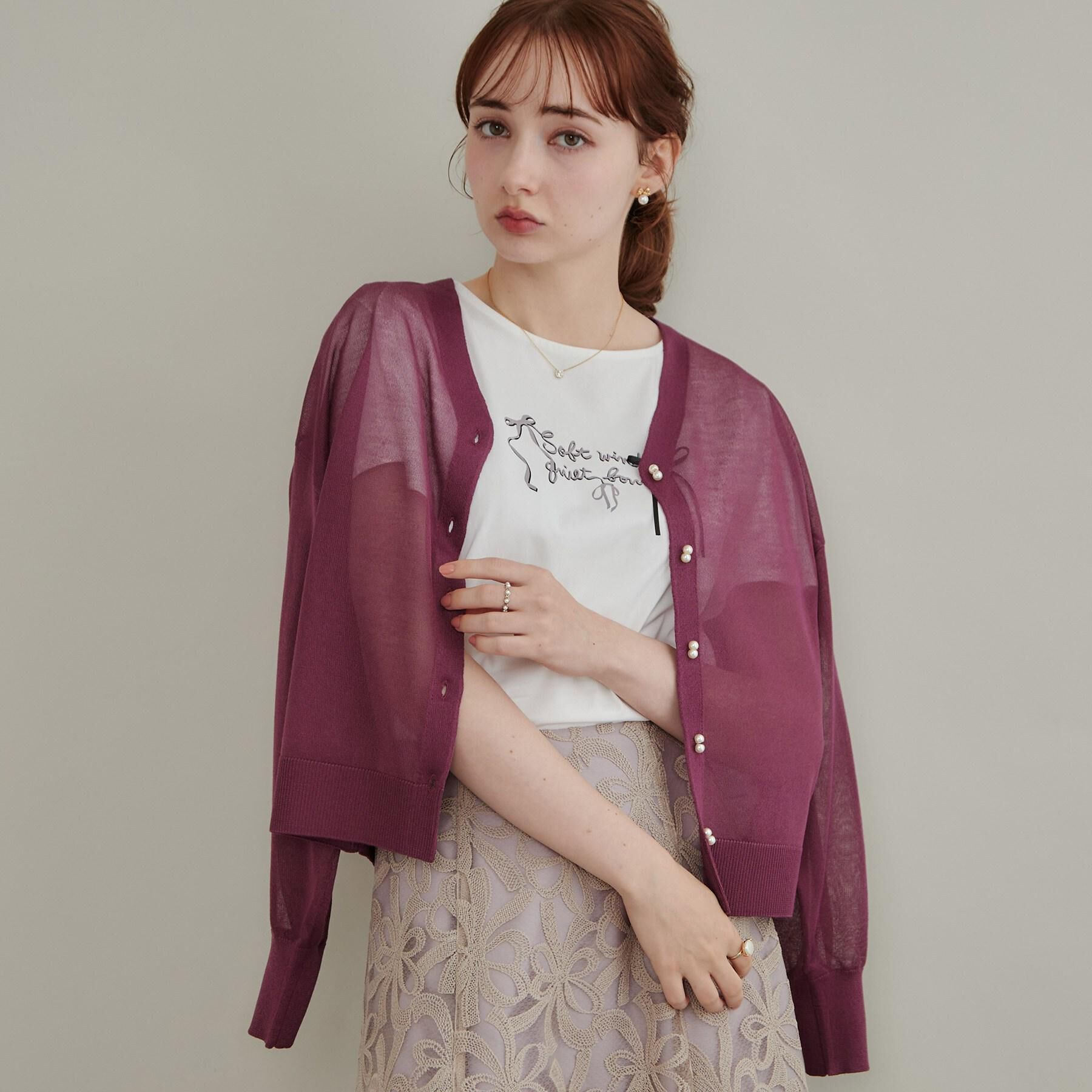 Couture broach「【上品な透け感】ダブルパール調釦 愛されシアーカーディガン」|カーディガン|