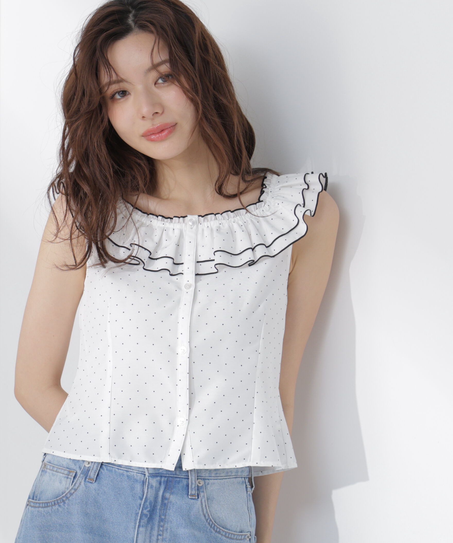 PROPORTION BODY DRESSING「ラッフルカラーブラウス」|シャツ・ブラウス|ホワイト&times;ブ  1
