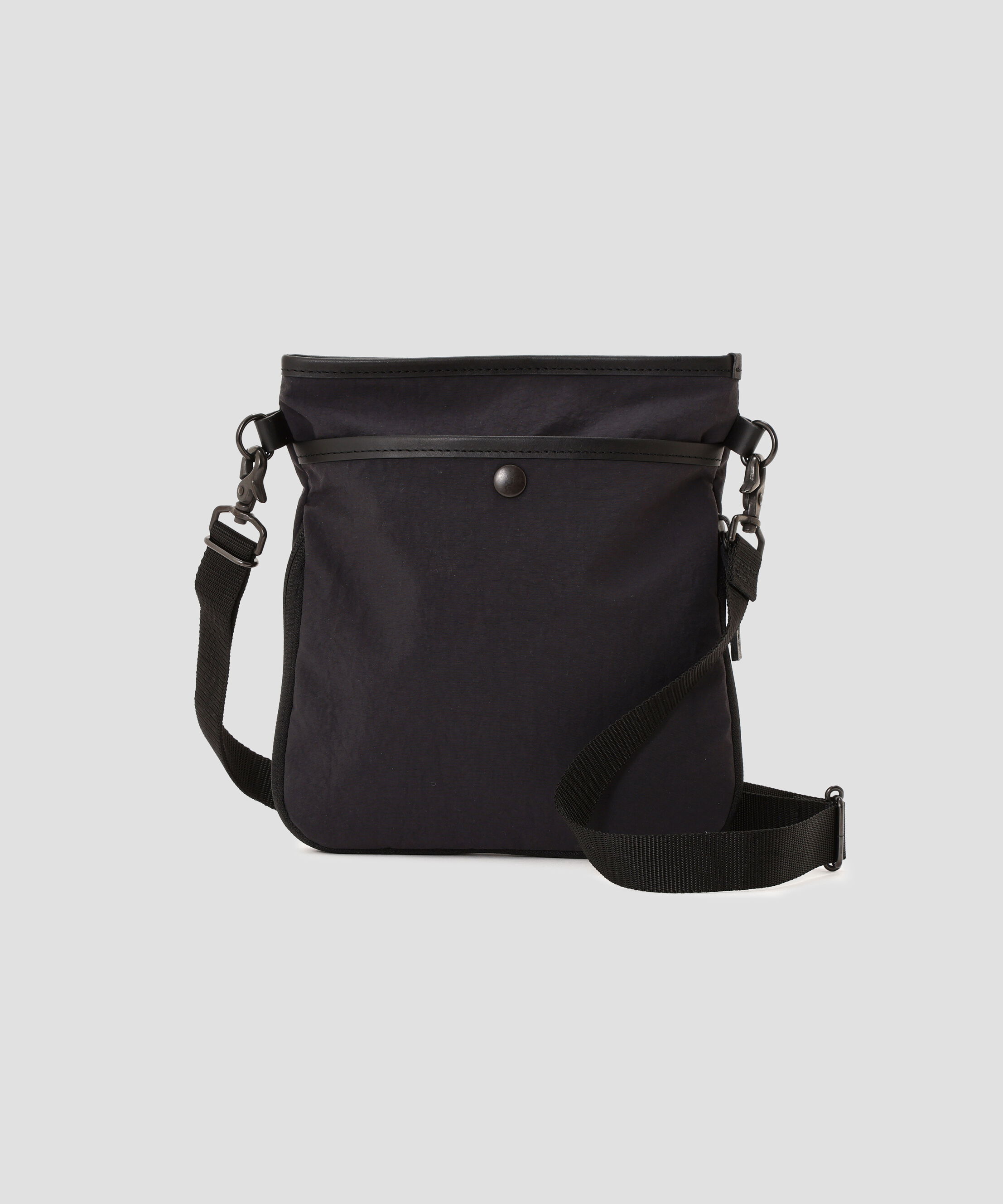 MARGARET HOWELL「SHOWERPROOF NYLON」|その他|BLACK