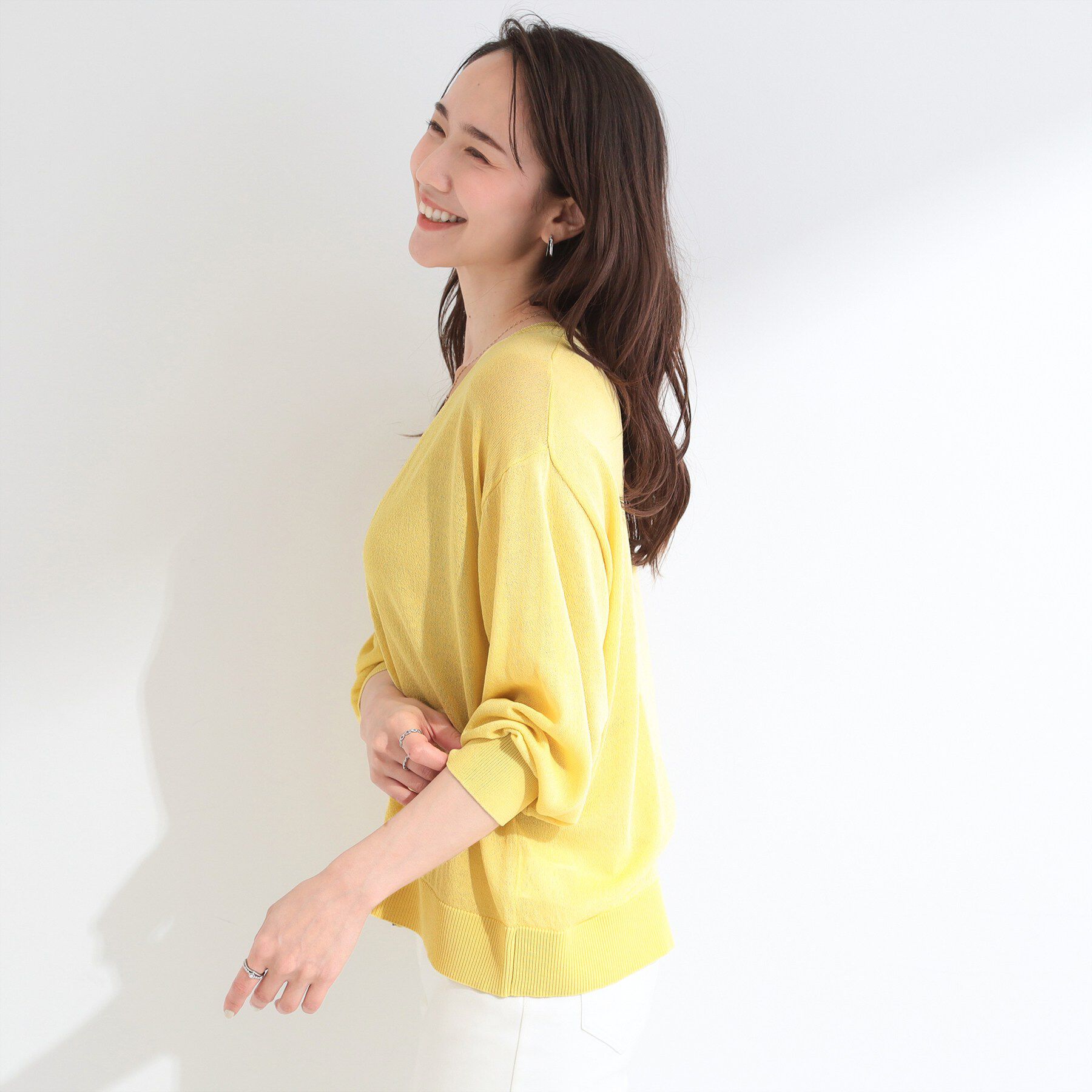 SHOO･LA･RUE「【ひんやり/洗濯機可/S-LL】程よいVネックですっきり魅せる ジップアップ 7分袖シアーカーディガ」|カーディガン|