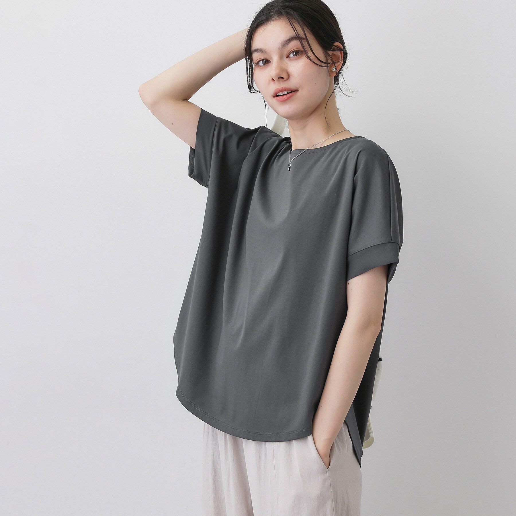 Dessin「【接触冷感/UVカット】美光沢カットソーワイドシルエット」|Tシャツ・カットソー|チャコールグレー(0