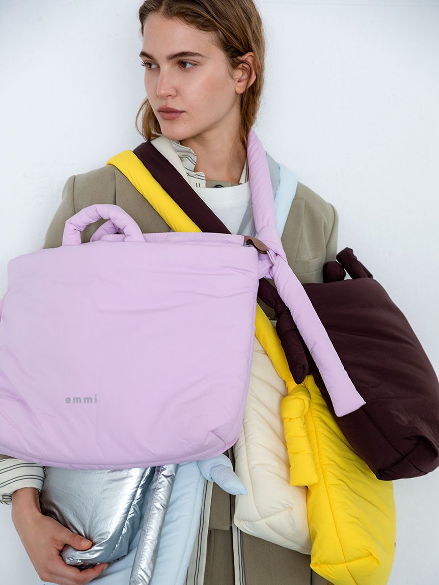 emmi atelier「【限定カラーあり】ナイロンパディングバッグ」|ショルダー・メッセンジャー|