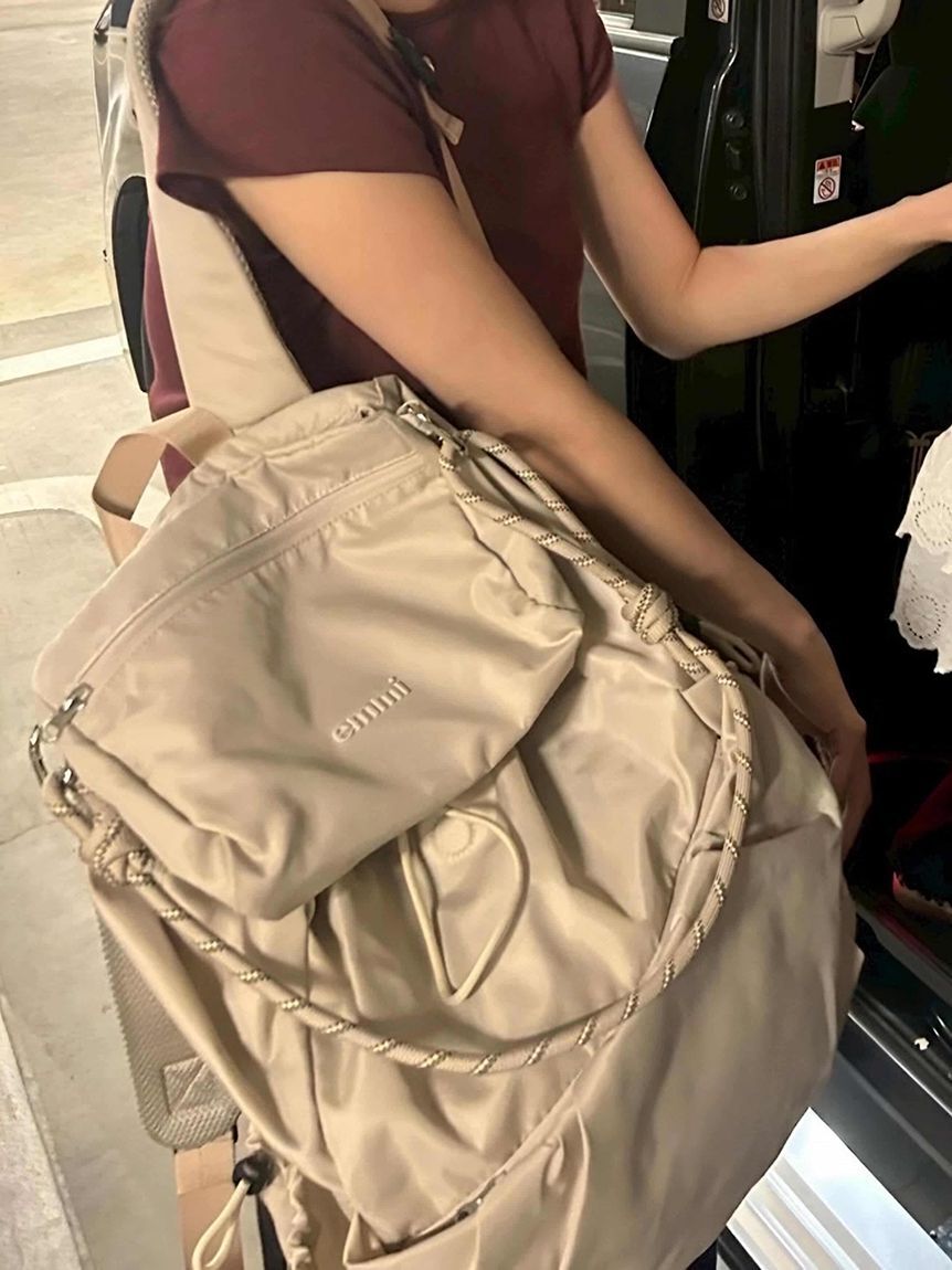 emmi atelier「【ONLINE限定カラーあり】マルチユースバックパック」|リュック|