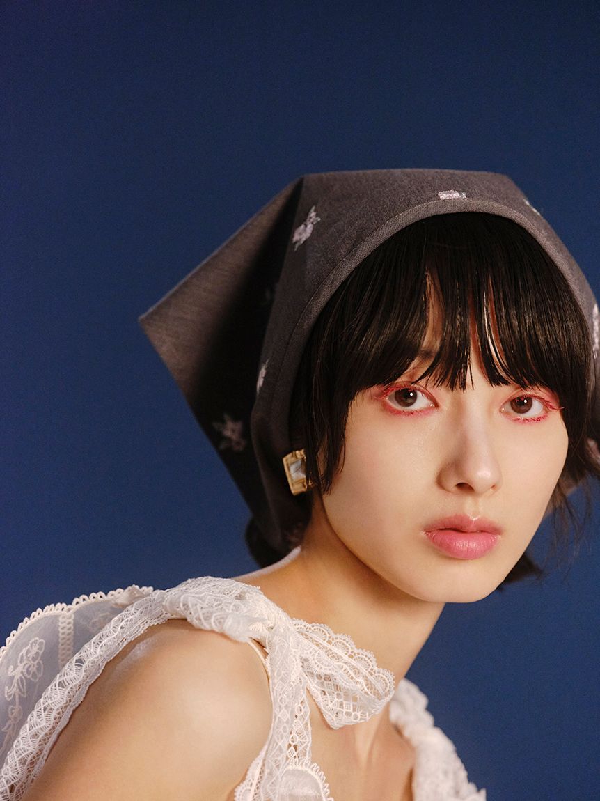 LILY BROWN「【LILY BROWN&times;KEITA MARUYAMA】エンブロイダリートライアングルスカーフ」|バンダナ・スカーフ|