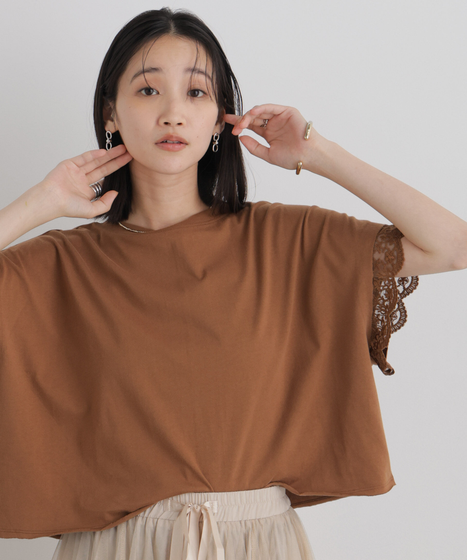 NANO universe「レースカフドルマンワイドカットトップス」|Tシャツ・カットソー|L.ブラウン1