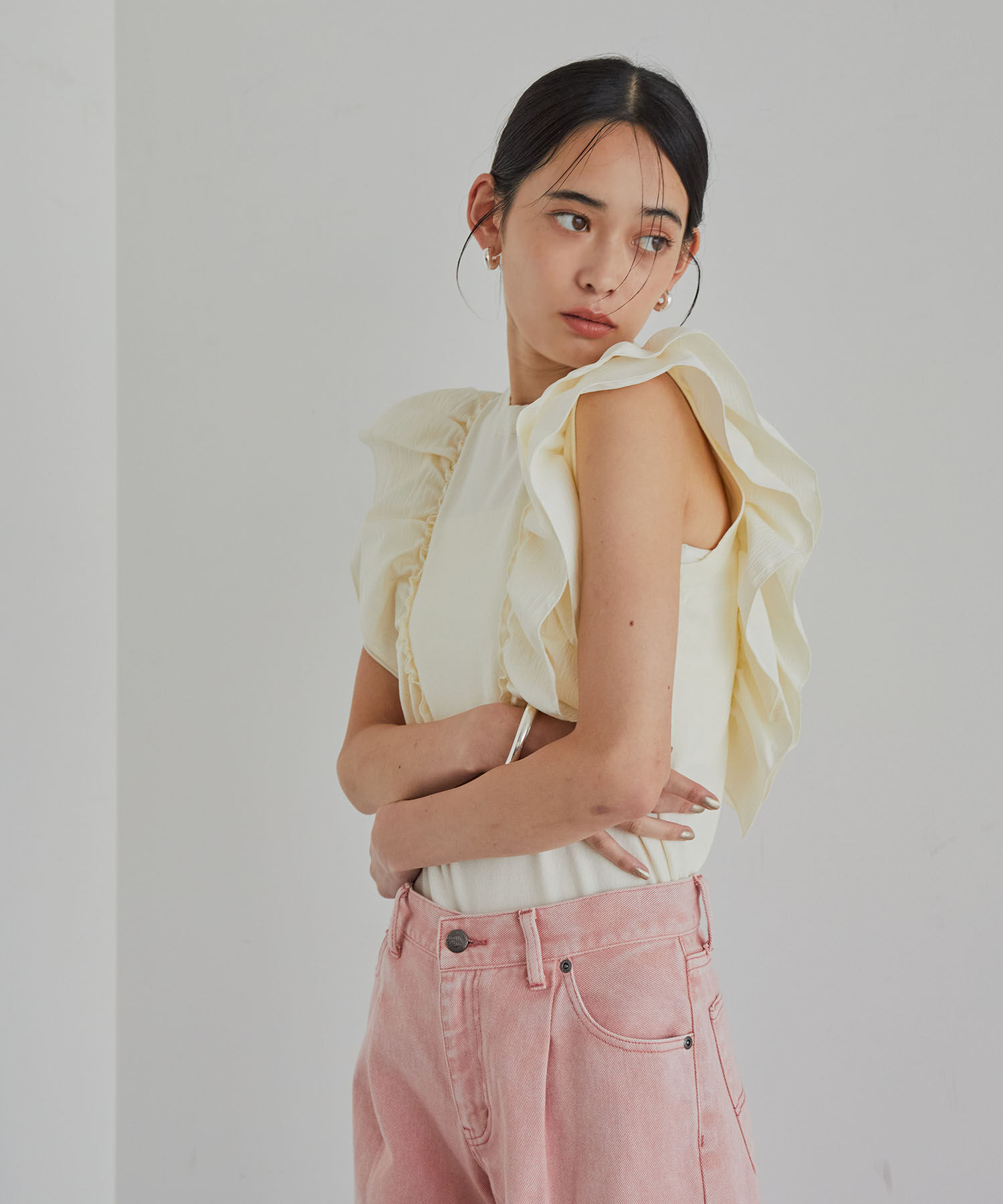 VIS「【洗える】異素材ドッキングフリルニットプルオーバー」|Tシャツ・カットソー|