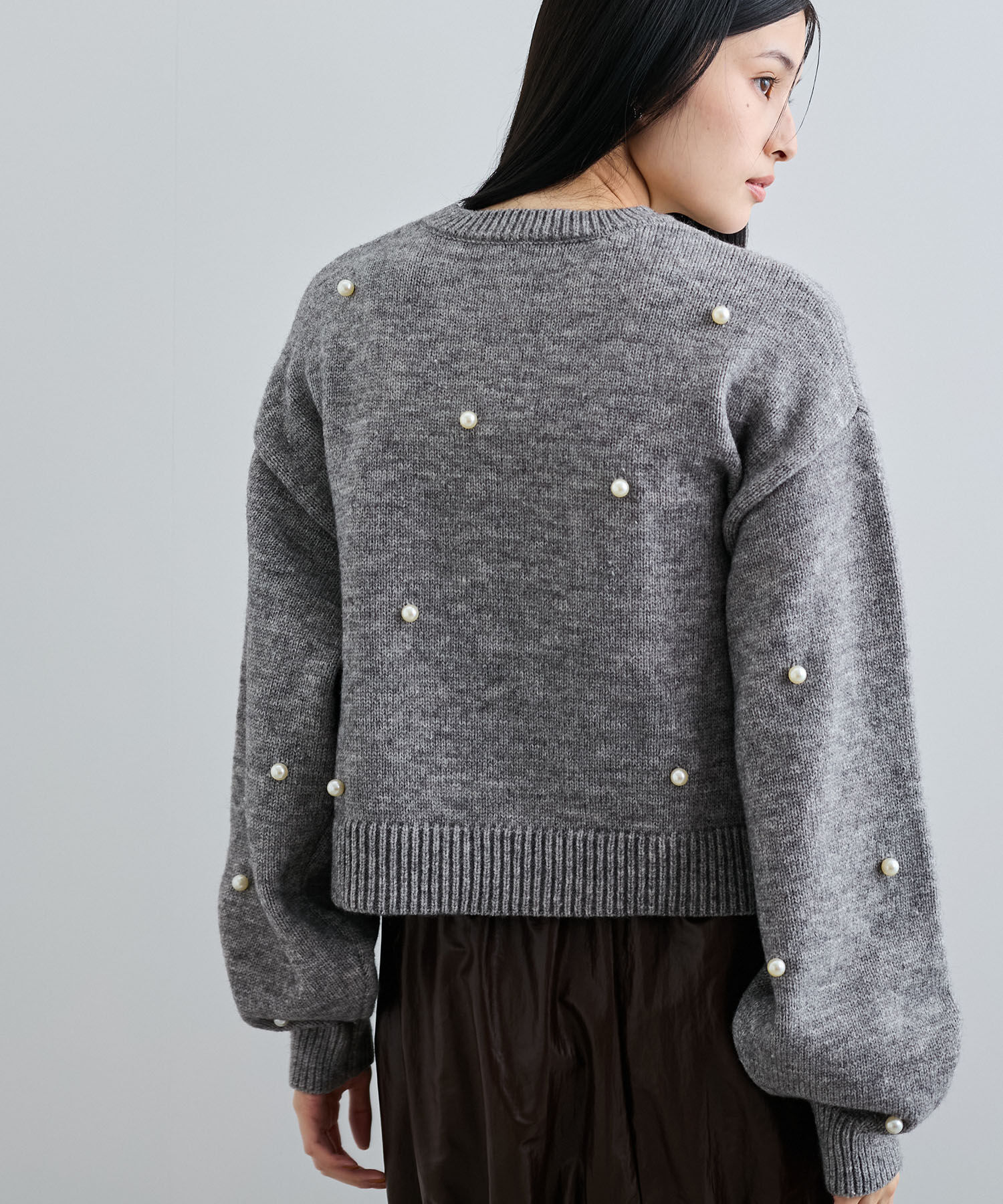 VIS「【WEB/ルミネ店限定】パールボタンニットプルオーバー」|ニット・セーター|