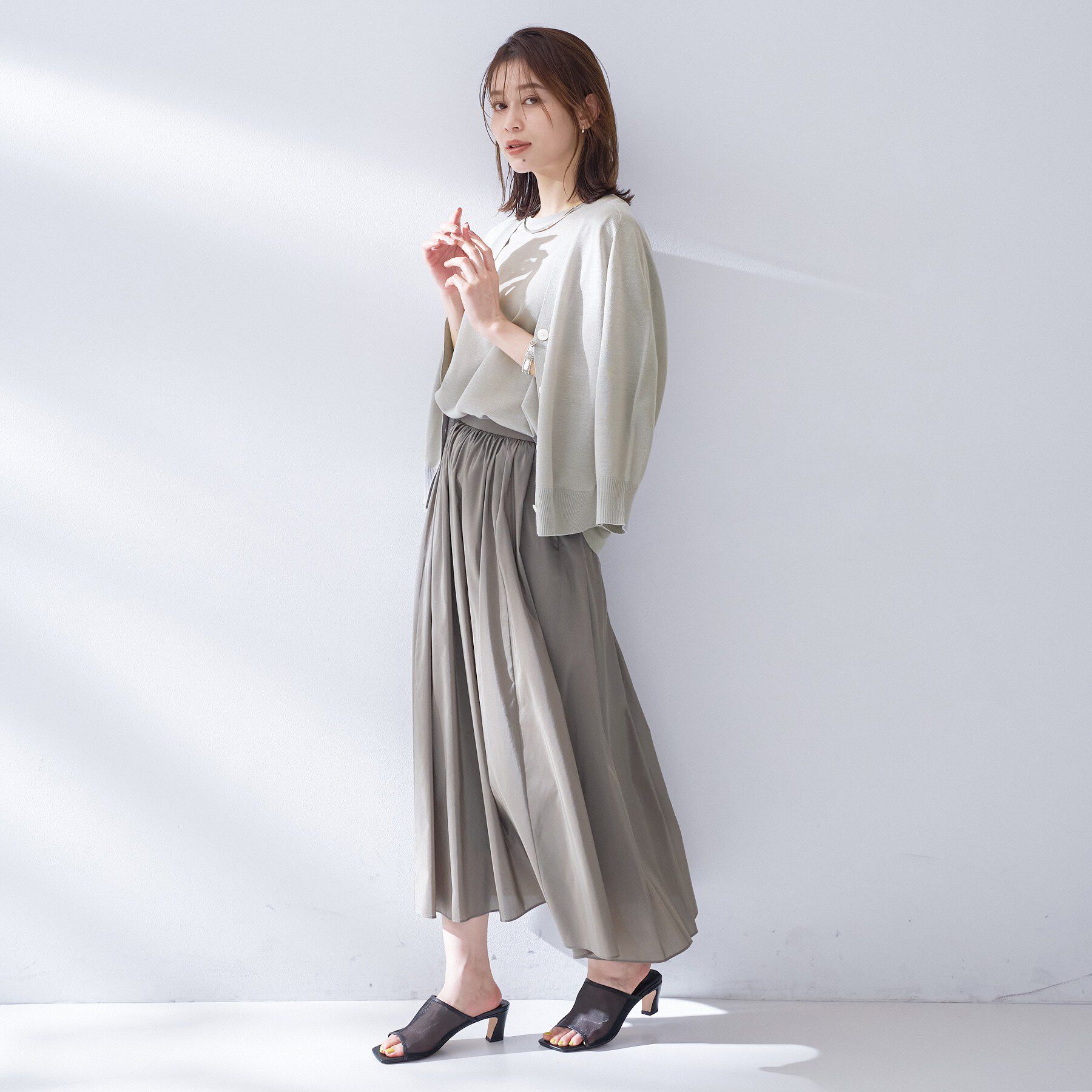 UNTITLED「【アンサンブル可/シアー】リネンエステルカーディガン」|カーディガン|