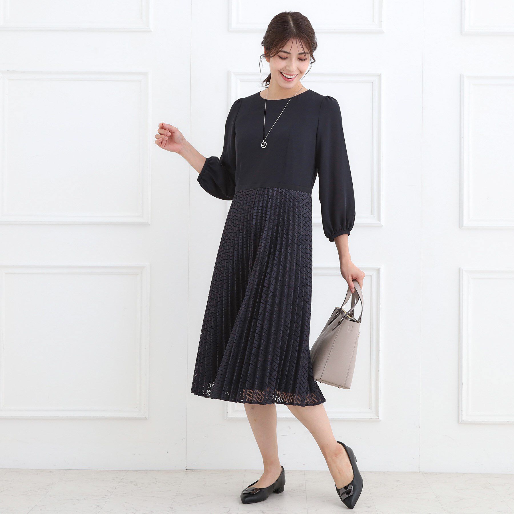 Reflect「【SS-4Lサイズ】シフォン&times;幾何柄レースプリーツワンピース」|ワンピース|