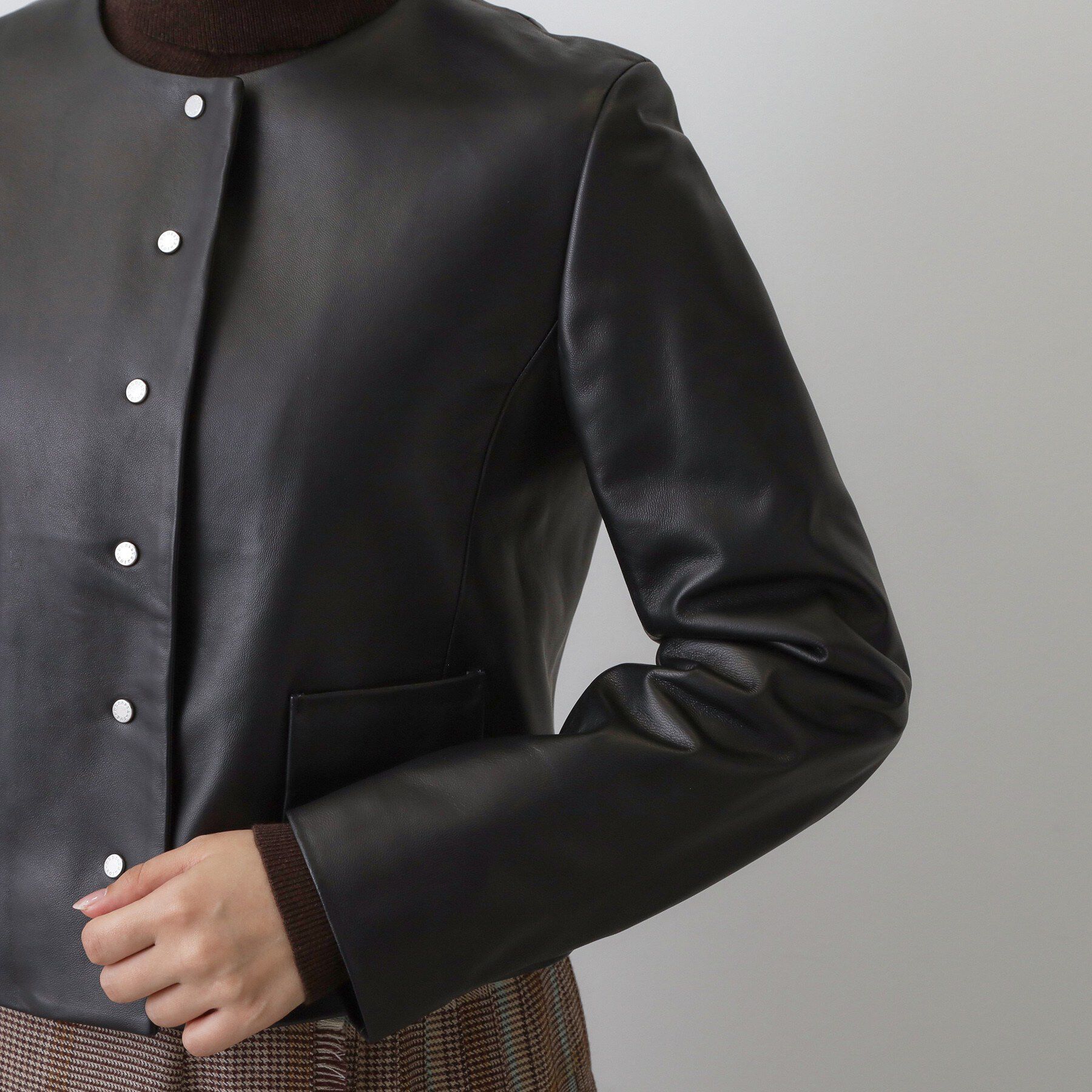 DRESSTERIOR「【軽量レザー】ノーカラーレザーブルゾン」|ブルゾン・スタジャン|