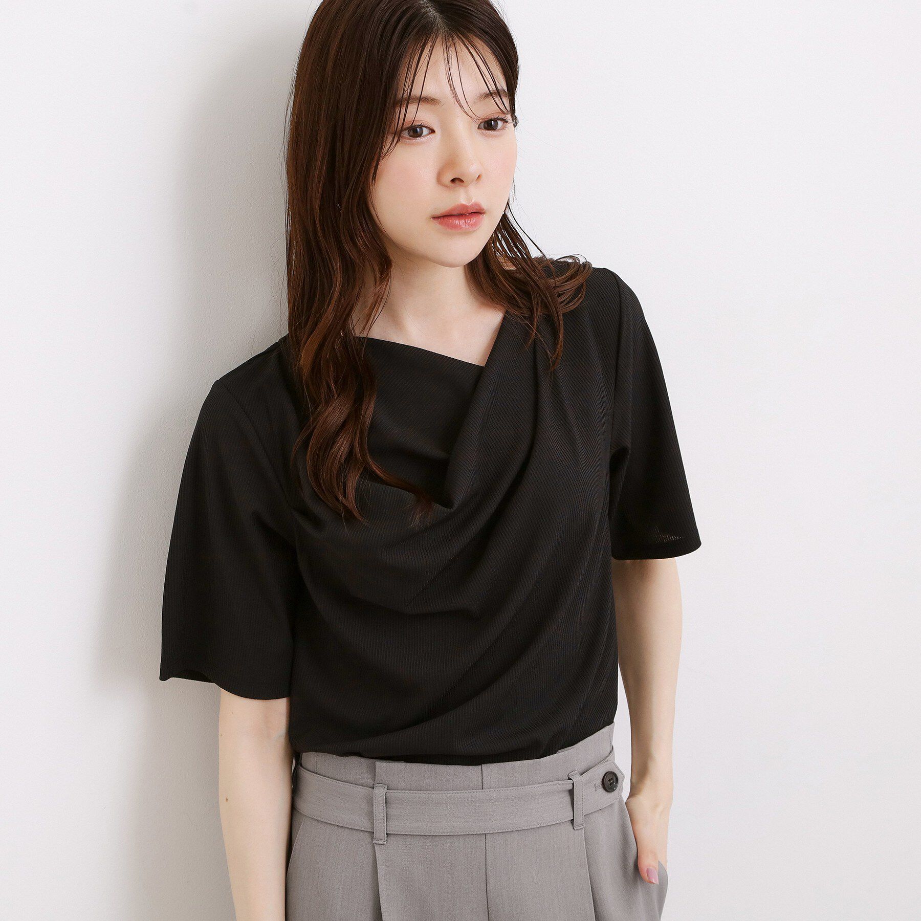 grove「着るだけで旬顔 ドレープネックテレコTシャツ」|Tシャツ・カットソー|ブラック(019)