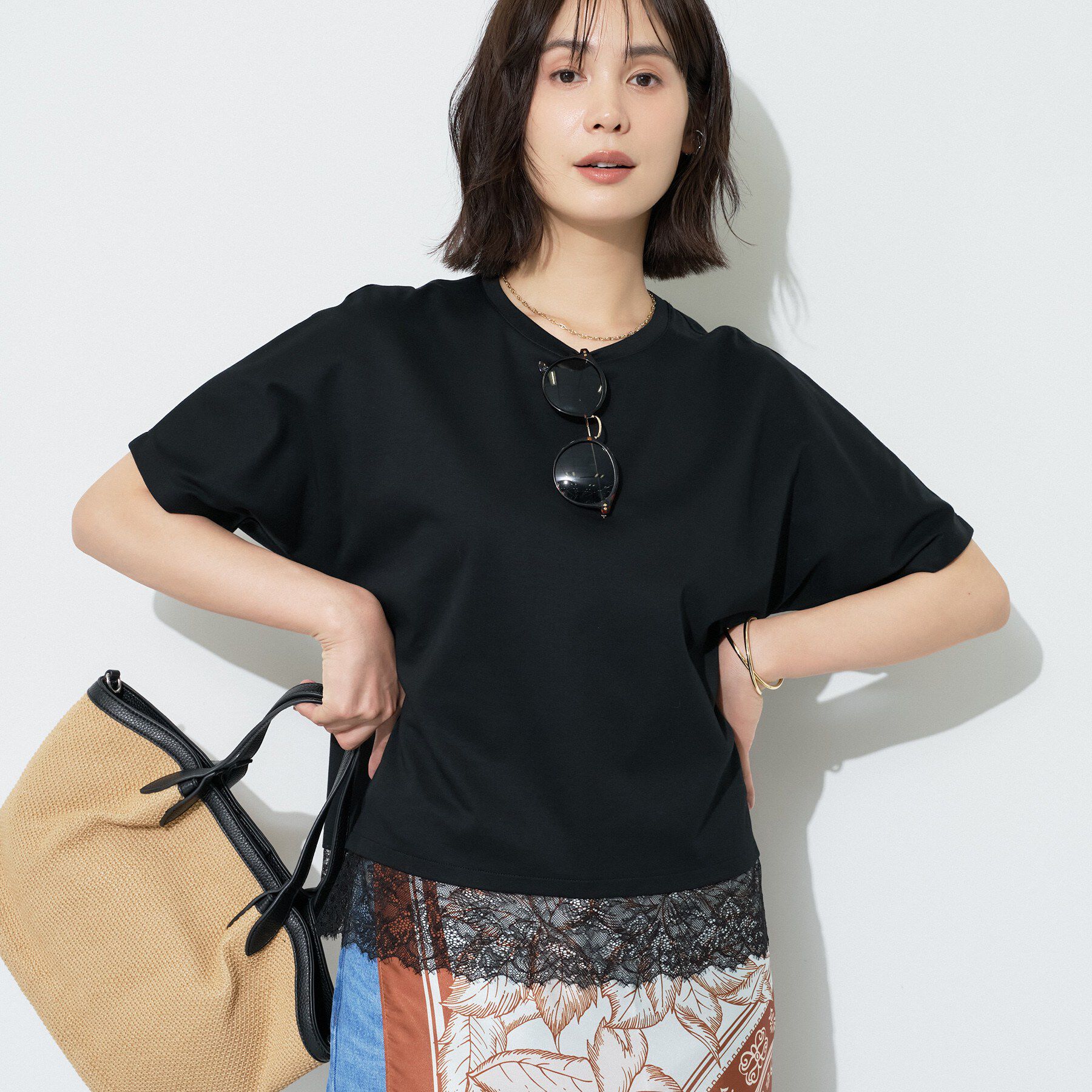 INDIVI「【汗ジミ防止／接触冷感】裾レースドルマンTシャツ」|Tシャツ・カットソー|ブラック(019)