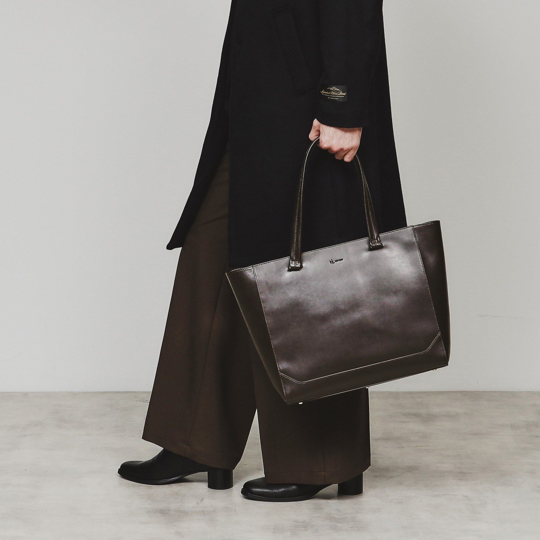 tk.TAKEO KIKUCHI「Refined Leather トートバッグ/ビジネス/A4収納可/ONOFF兼用」|トートバッグ|ブラウン(043)